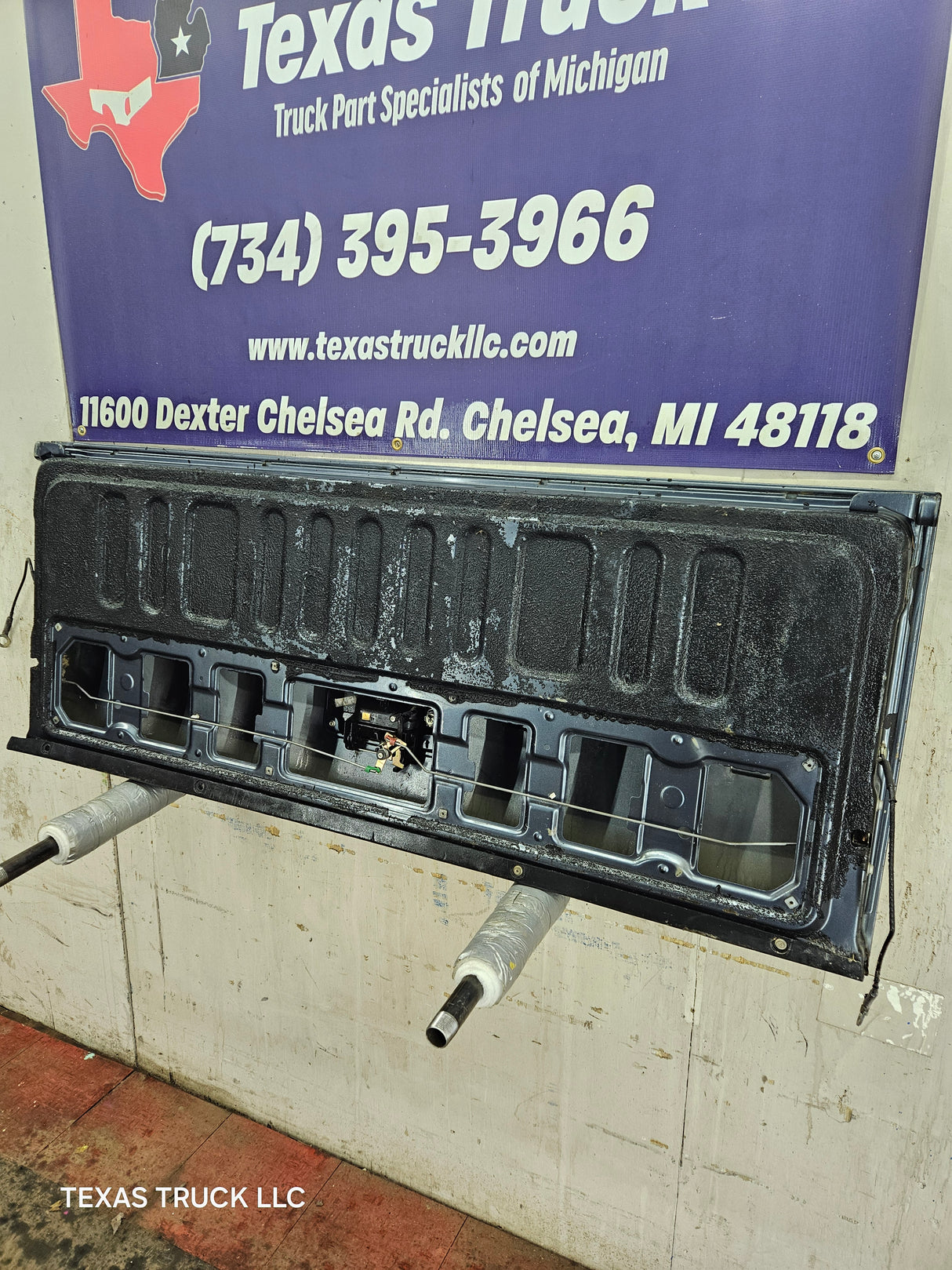 2007-2013 Toyota Tundra Tailgate