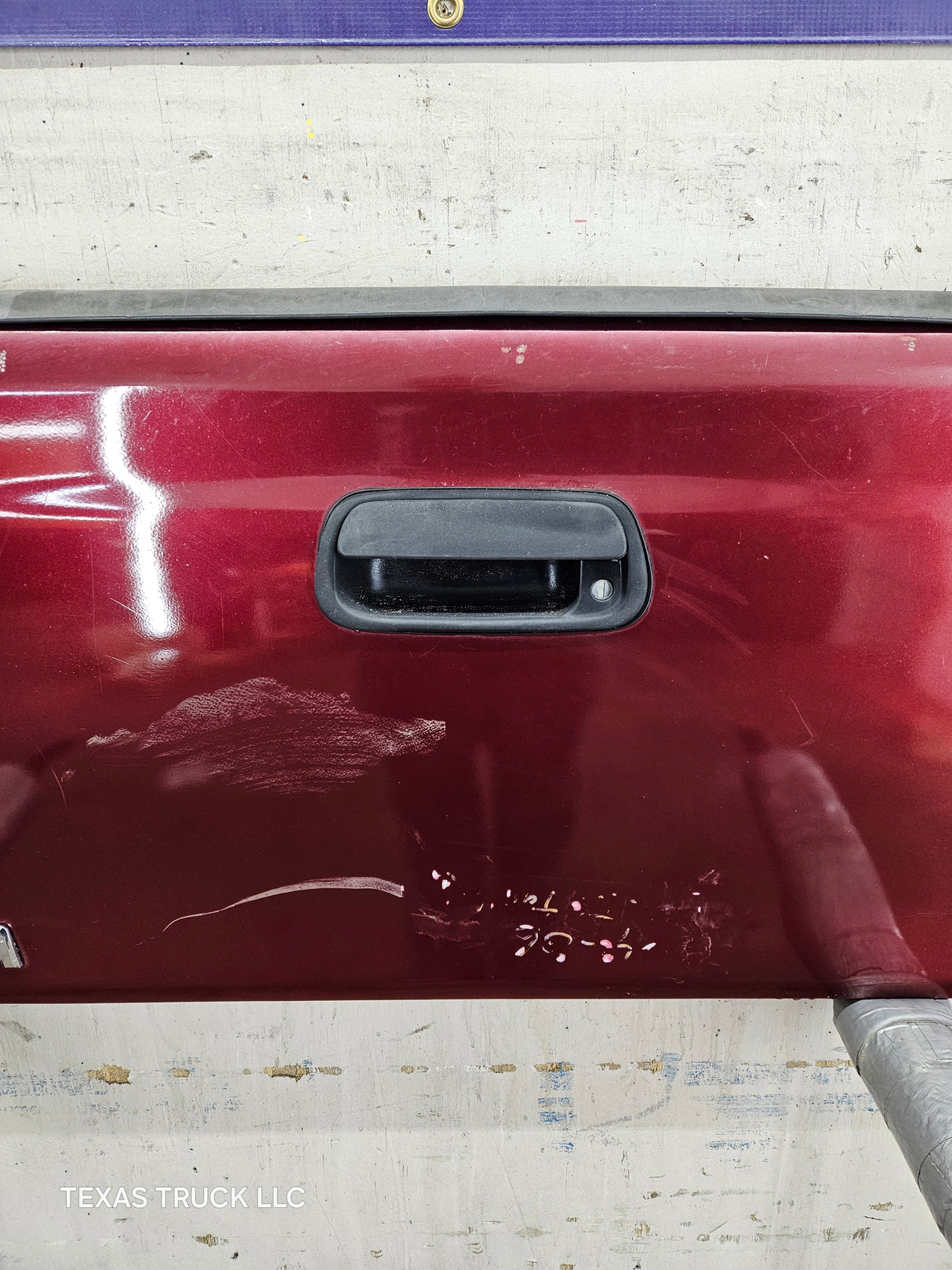 2001-2006 Toyota Tundra Tailgate - Maroon