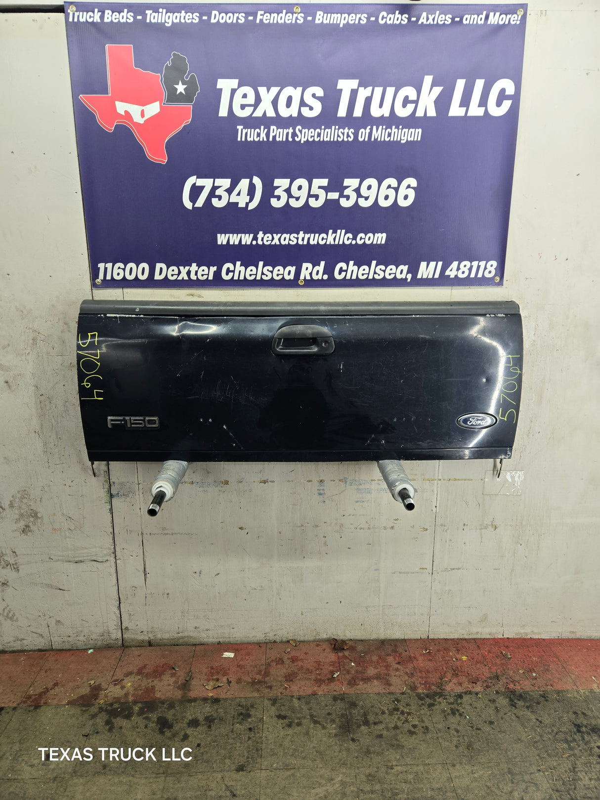 1997-2003 F150 / 1999-2007 Ford F250 F350 F450 F550 Super Duty Tailgate