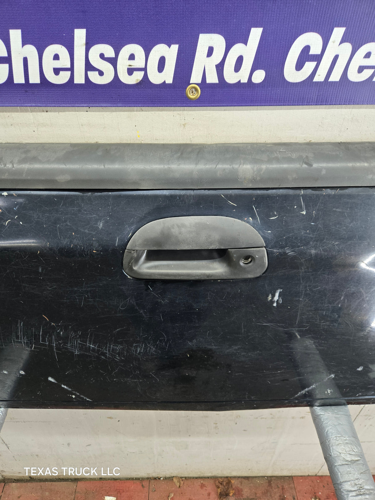 1997-2003 F150 / 1999-2007 Ford F250 F350 F450 F550 Super Duty Tailgate