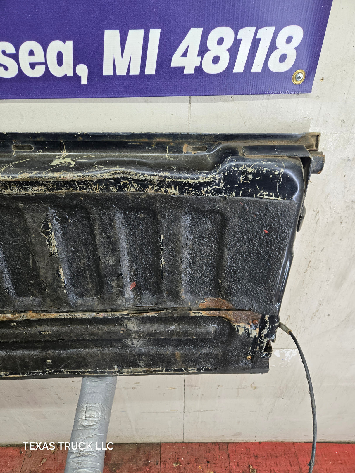 1997-2003 F150 / 1999-2007 Ford F250 F350 F450 F550 Super Duty Tailgate