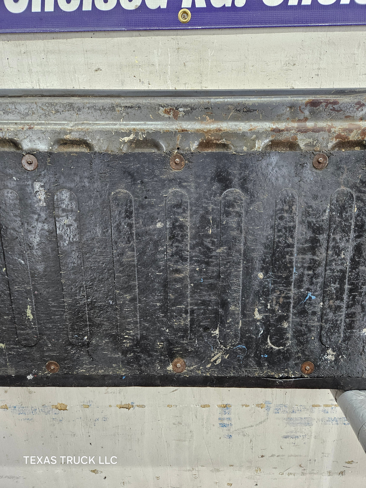 1999-2007 Chevrolet Silverado / GMC Sierra 1500 2500 3500 HD Tailgate