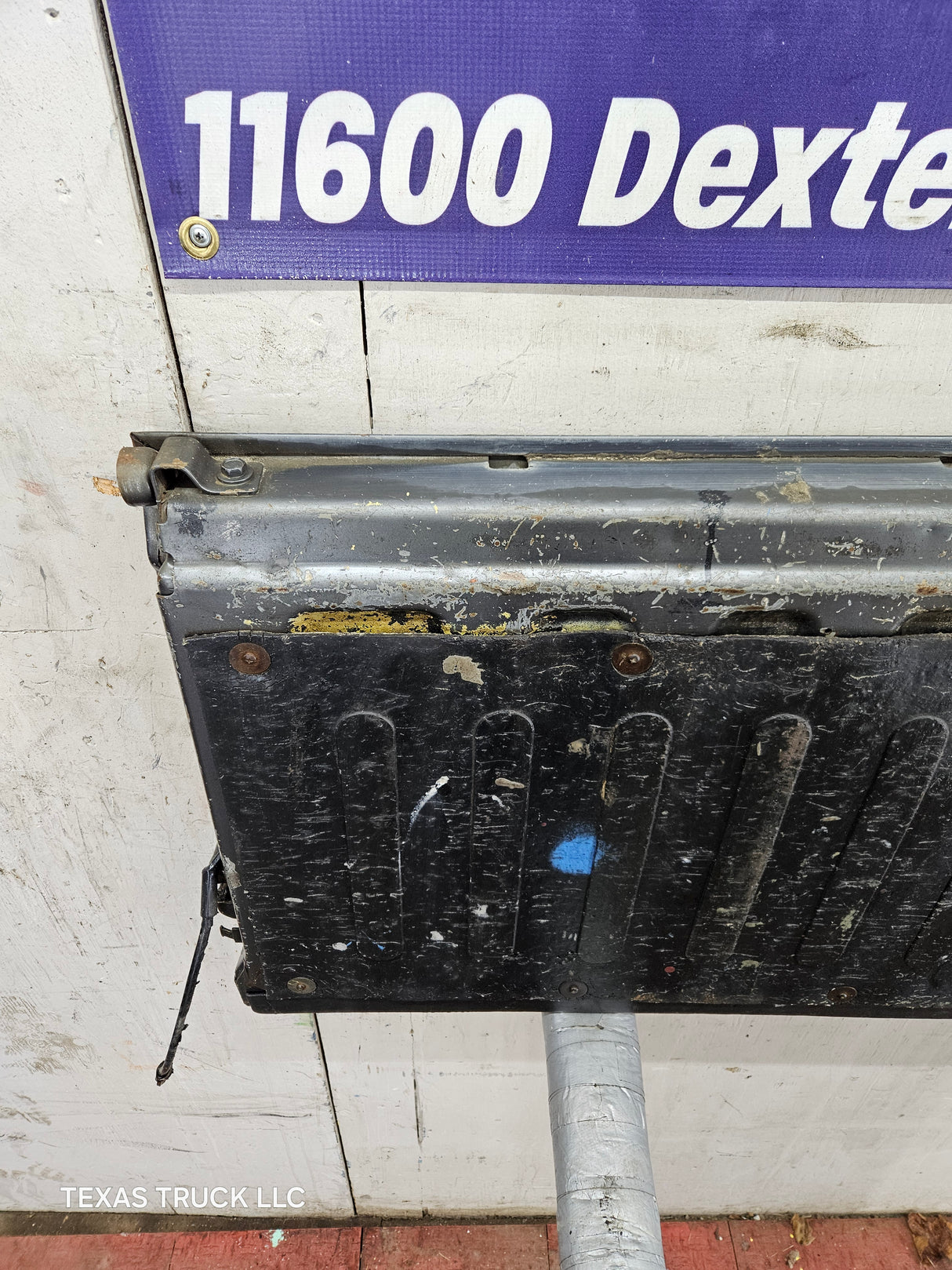 1999-2007 Chevrolet Silverado / GMC Sierra 1500 2500 3500 HD Tailgate