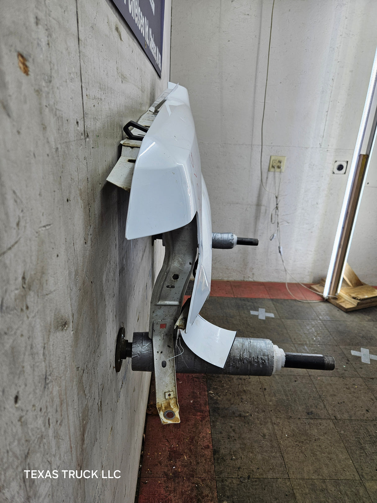 2009-2014 Ford F150 LH Driver Fender - Oxford White