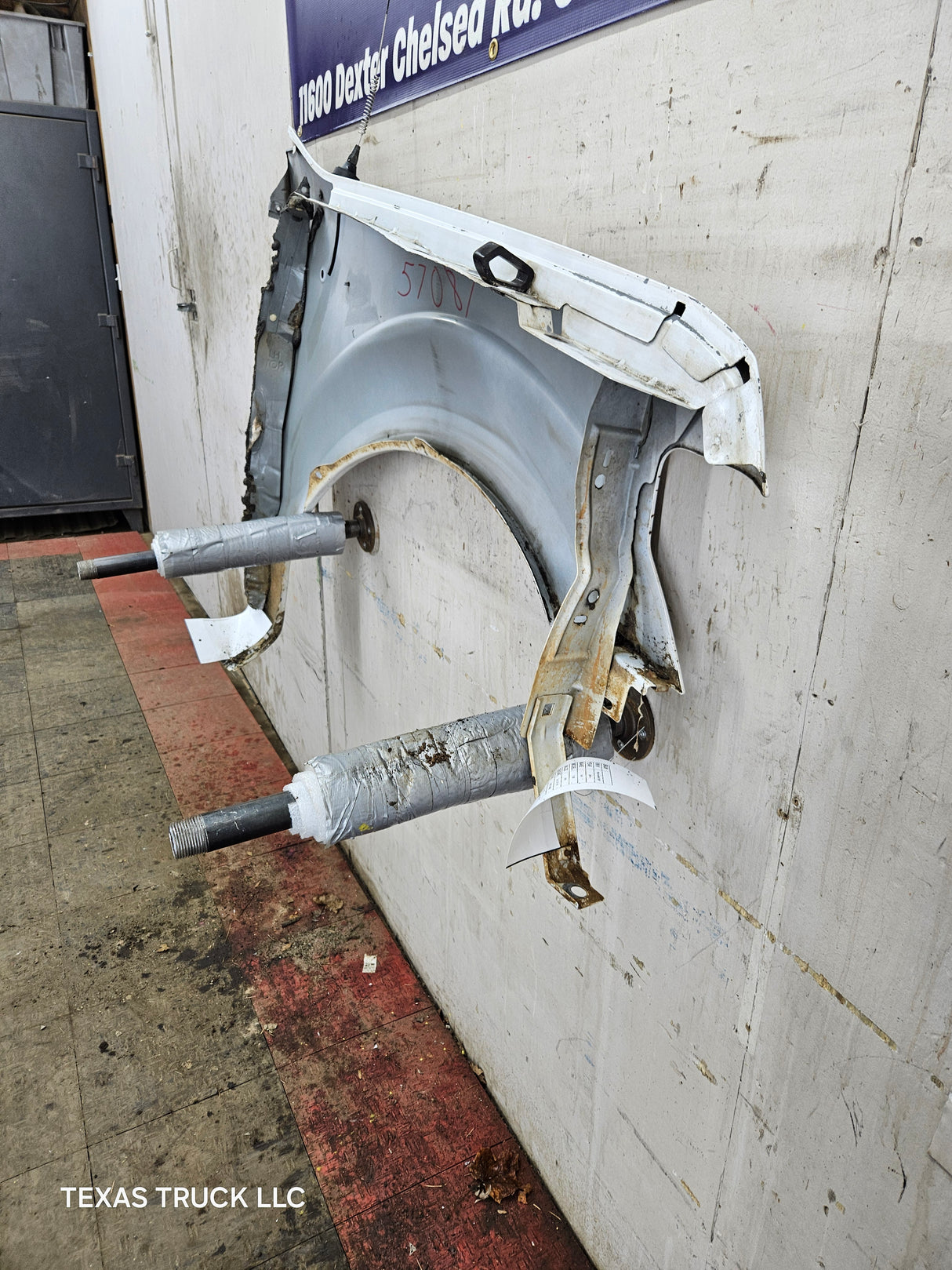 2009-2014 Ford F150 LH Driver Fender - Oxford White