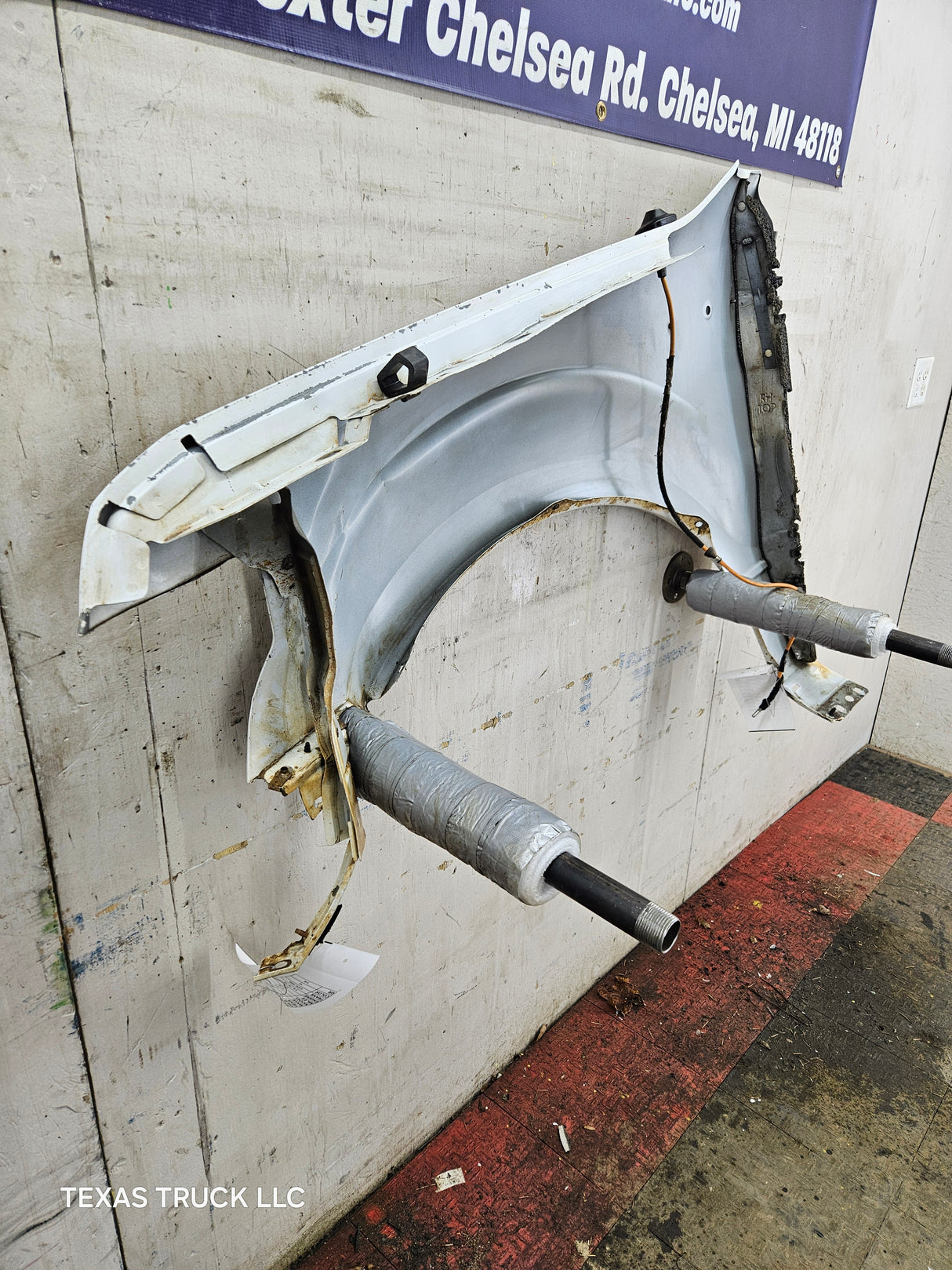 2009-2014 Ford F150 RH Passenger Fender - Oxford White