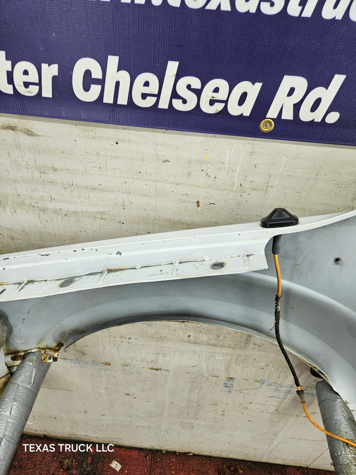 2009-2014 Ford F150 RH Passenger Fender - Oxford White