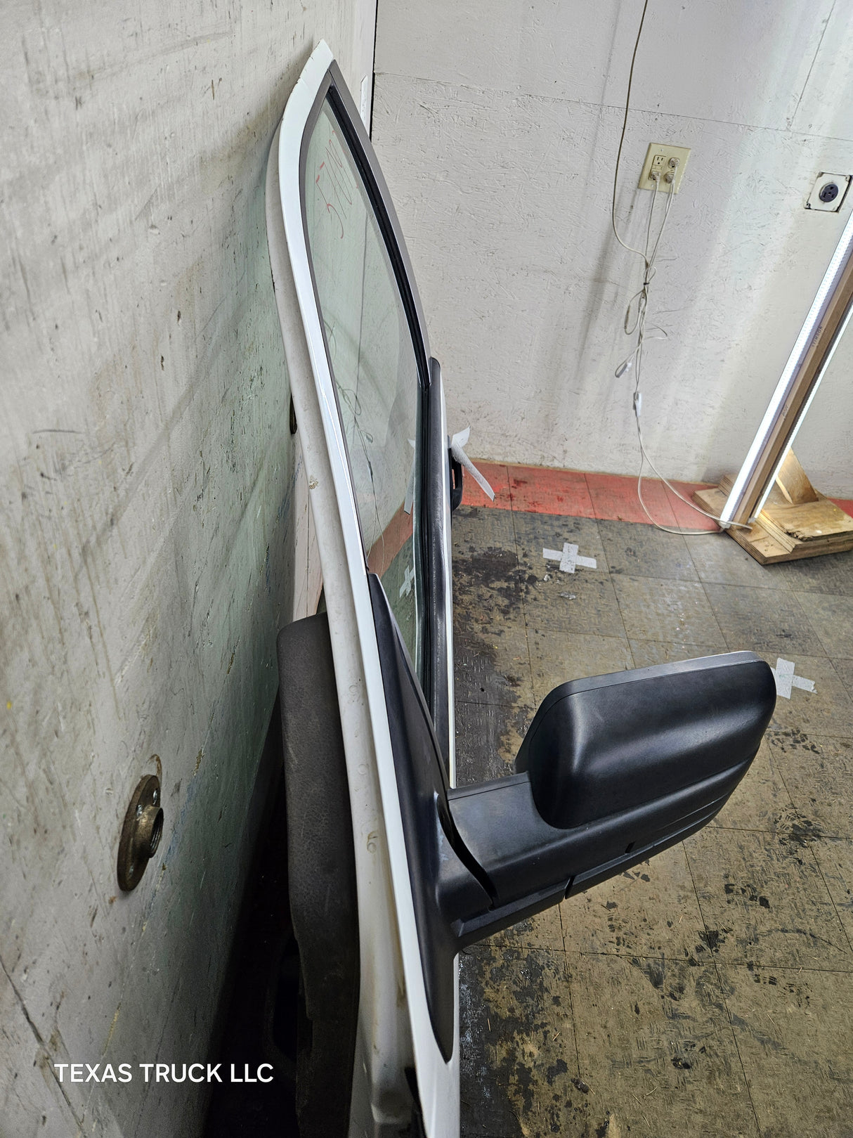 2009-2014 Ford F150 LH Driver Side Front Door