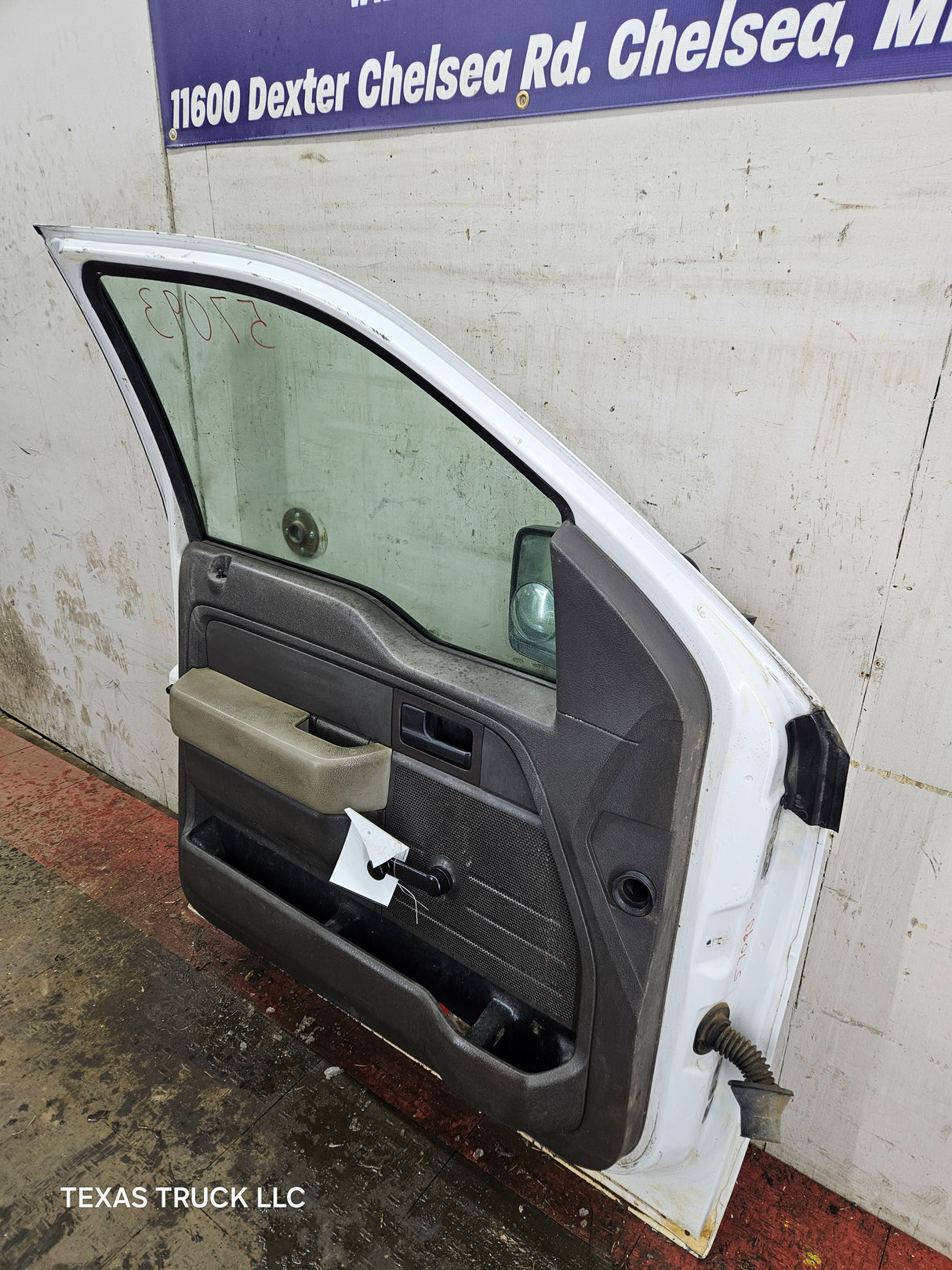2009-2014 Ford F150 LH Driver Side Front Door