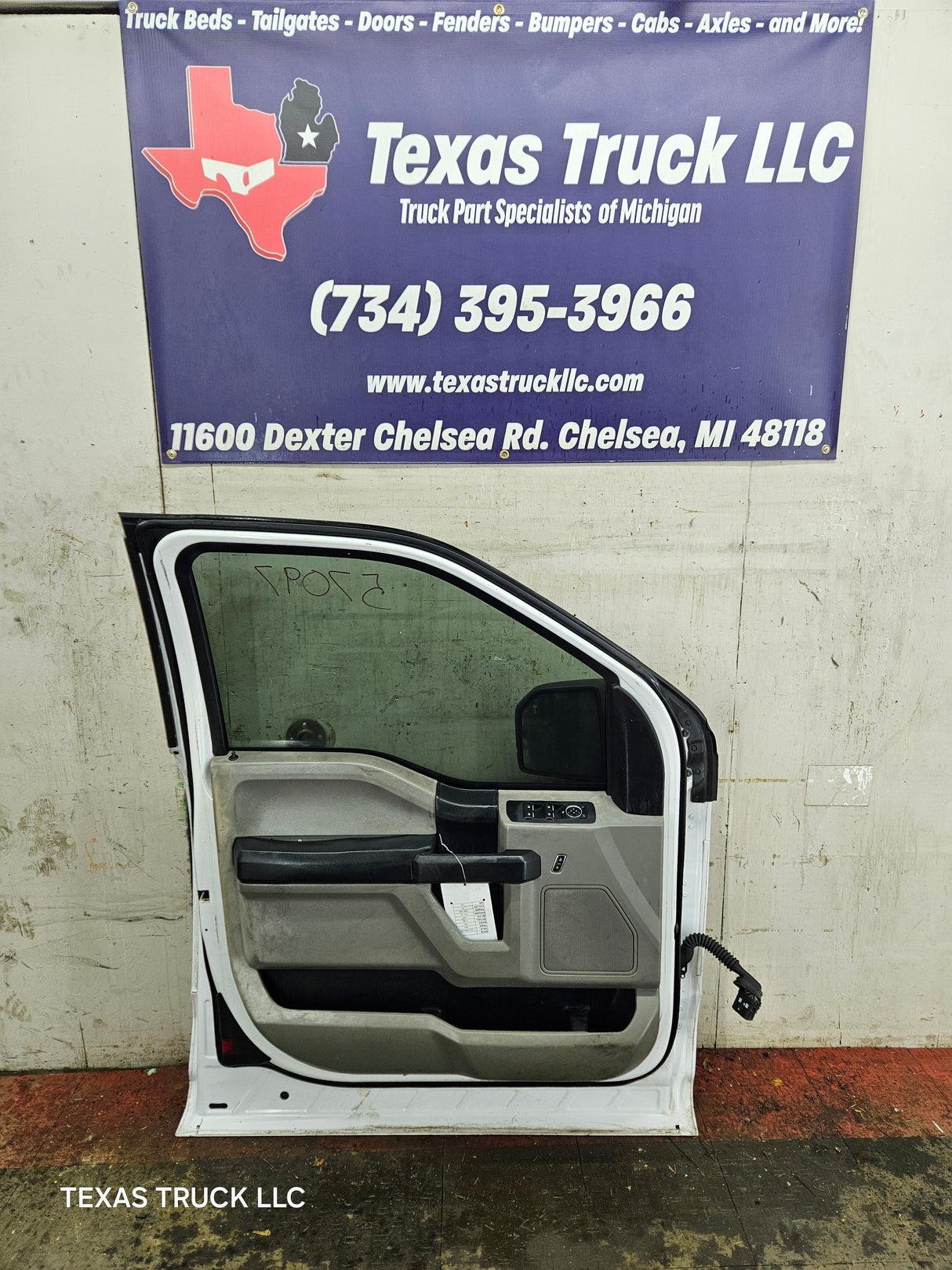 2015-2022 Ford F150 / Super Duty Driver Front Door LH F250 F350 F450 F550