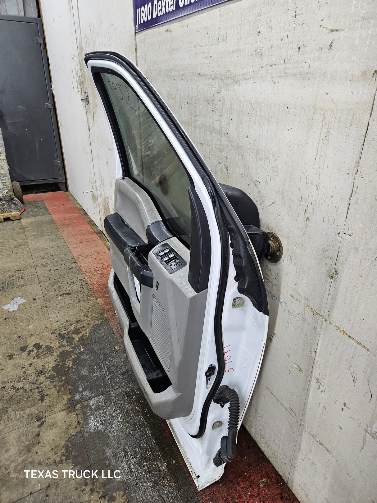 2015-2022 Ford F150 / Super Duty Driver Front Door LH F250 F350 F450 F550