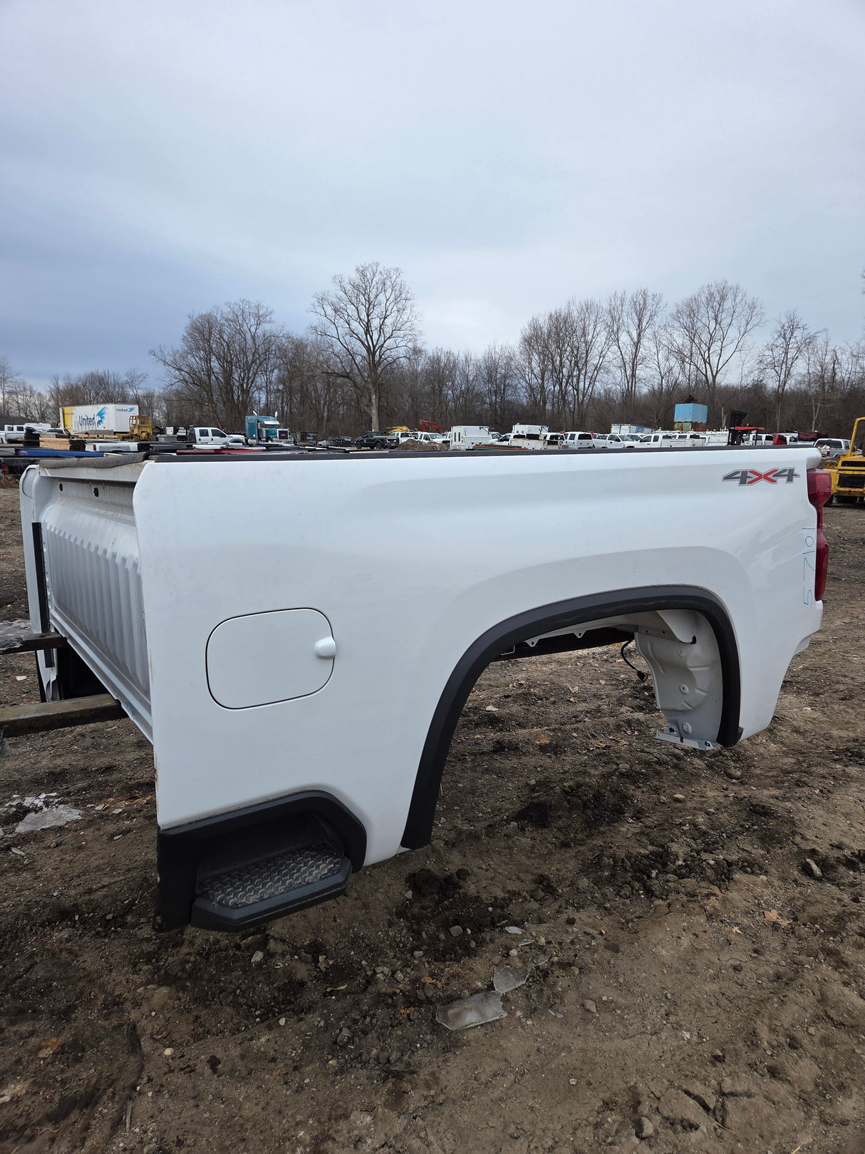 2019-2025 Chevrolet Silverado 2500 3500 HD 6' 6" Short Truck Bed