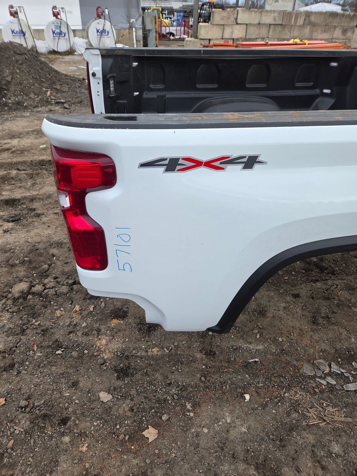 2019-2025 Chevrolet Silverado 2500 3500 HD 6' 6" Short Truck Bed