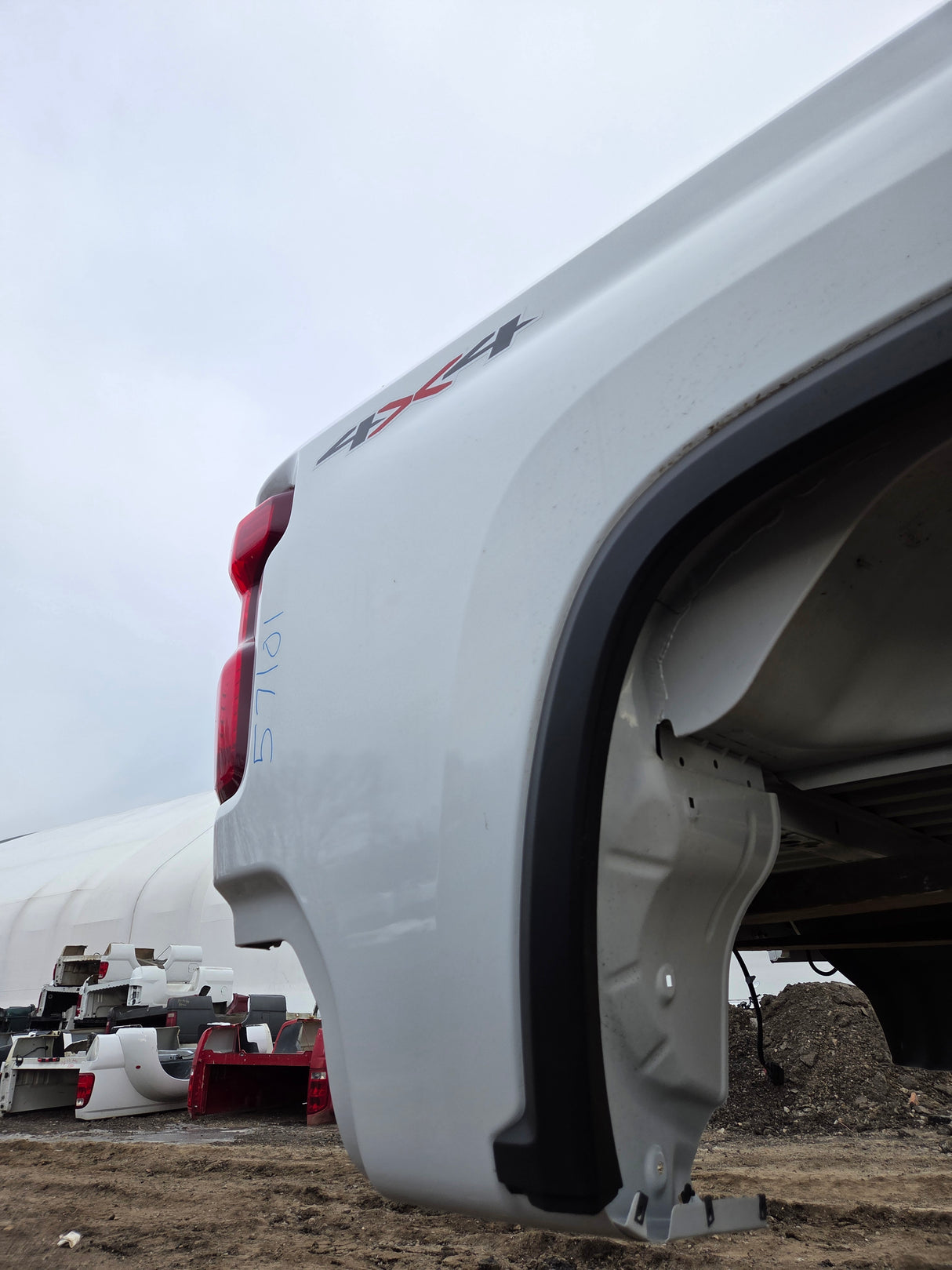 2019-2025 Chevrolet Silverado 2500 3500 HD 6' 6" Short Truck Bed