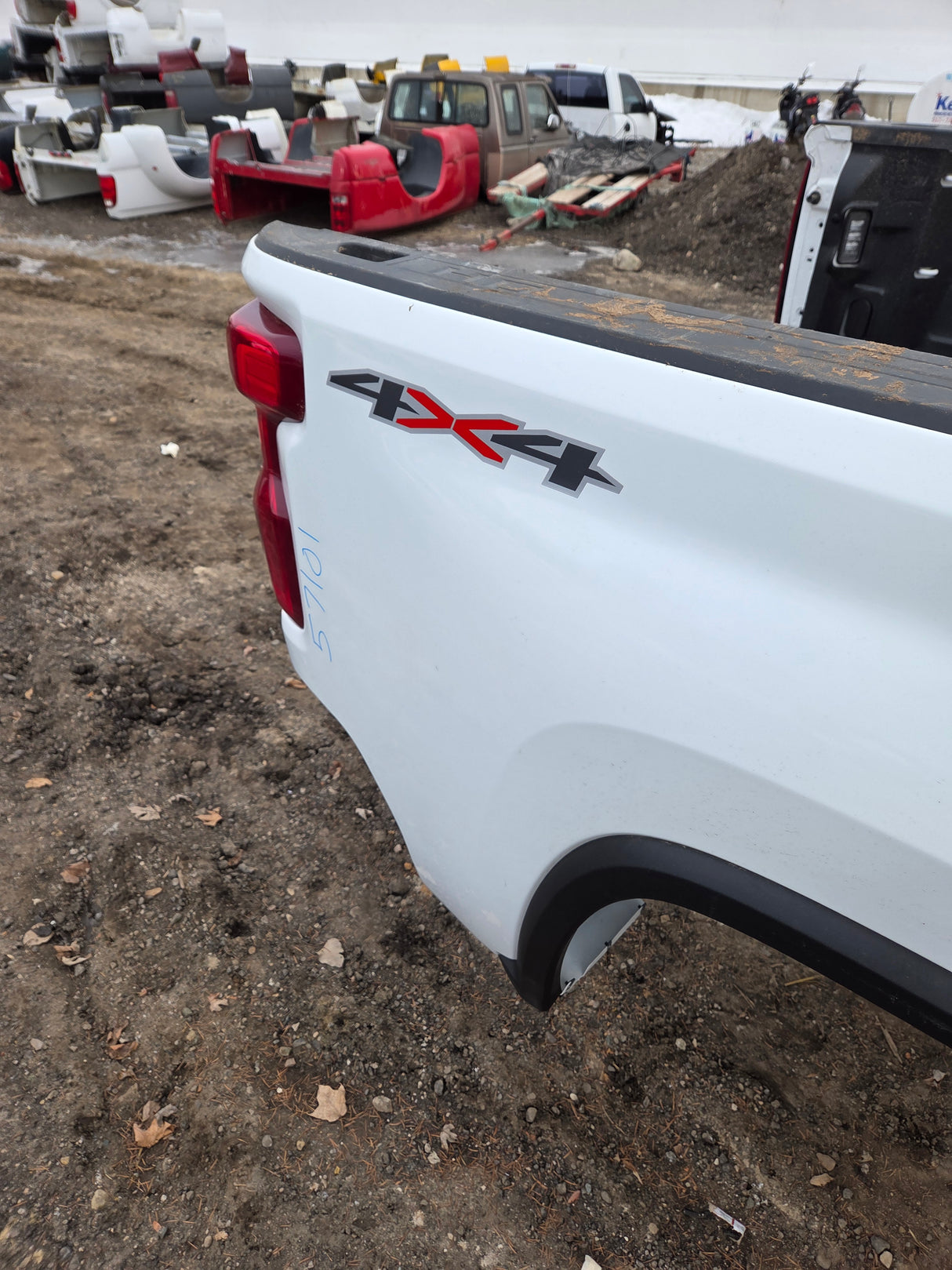 2019-2025 Chevrolet Silverado 2500 3500 HD 6' 6" Short Truck Bed