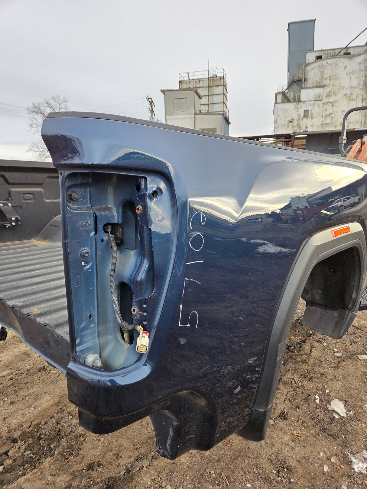 2019-2025 GMC Sierra 2500 3500 HD 6' 6" Short Truck Bed - Blue