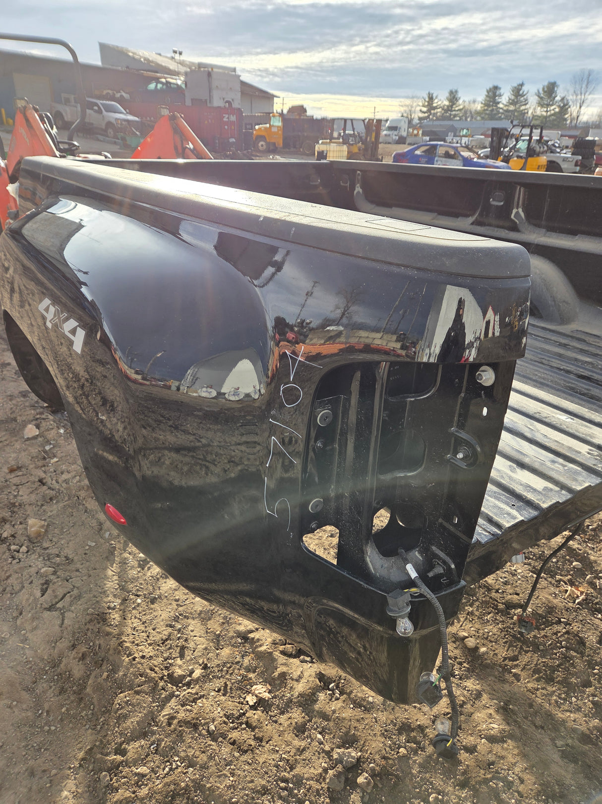 2007-2013 Chevrolet Silverado / GMC Sierra 3500 HD 8' Dually Bed