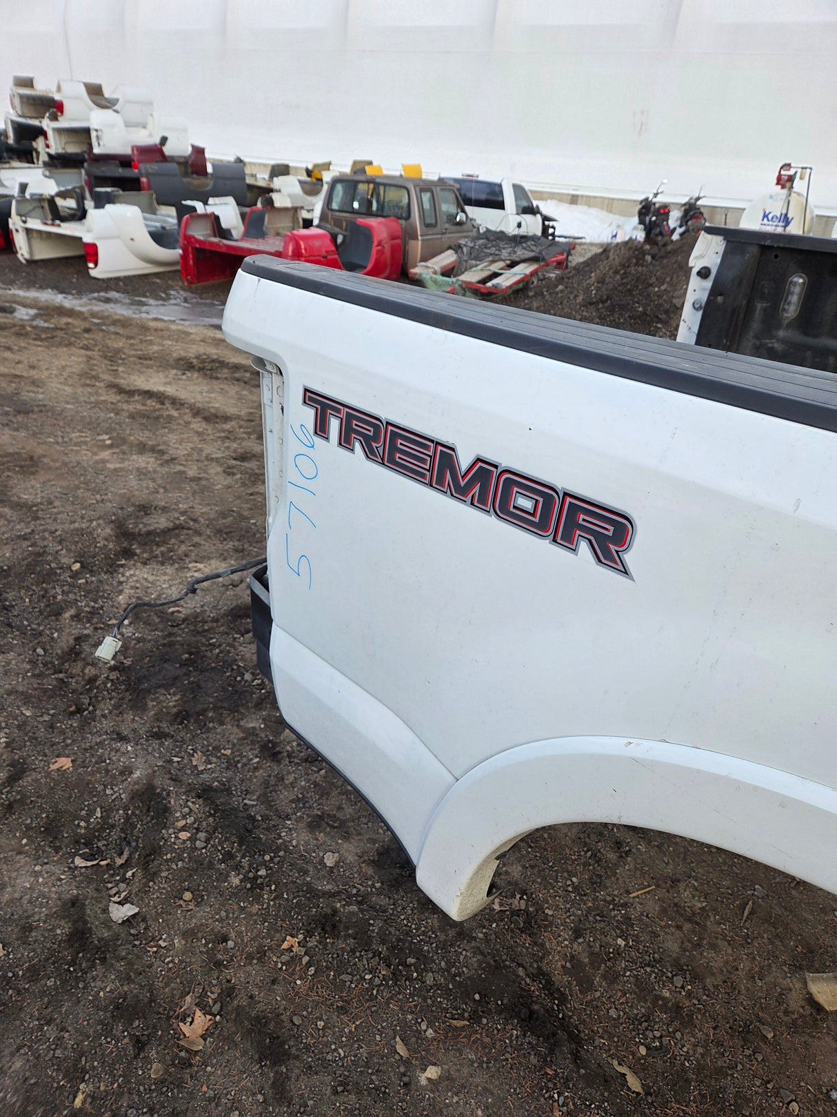 2017-2022 Ford F250 F350 Super Duty 6' 9" Short Truck Bed