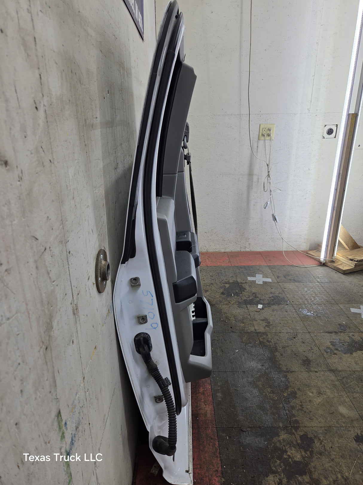 2015-2022 Ford F150 / Super Duty Extended Cab Driver Rear Door LH F250 F350 F450 F550