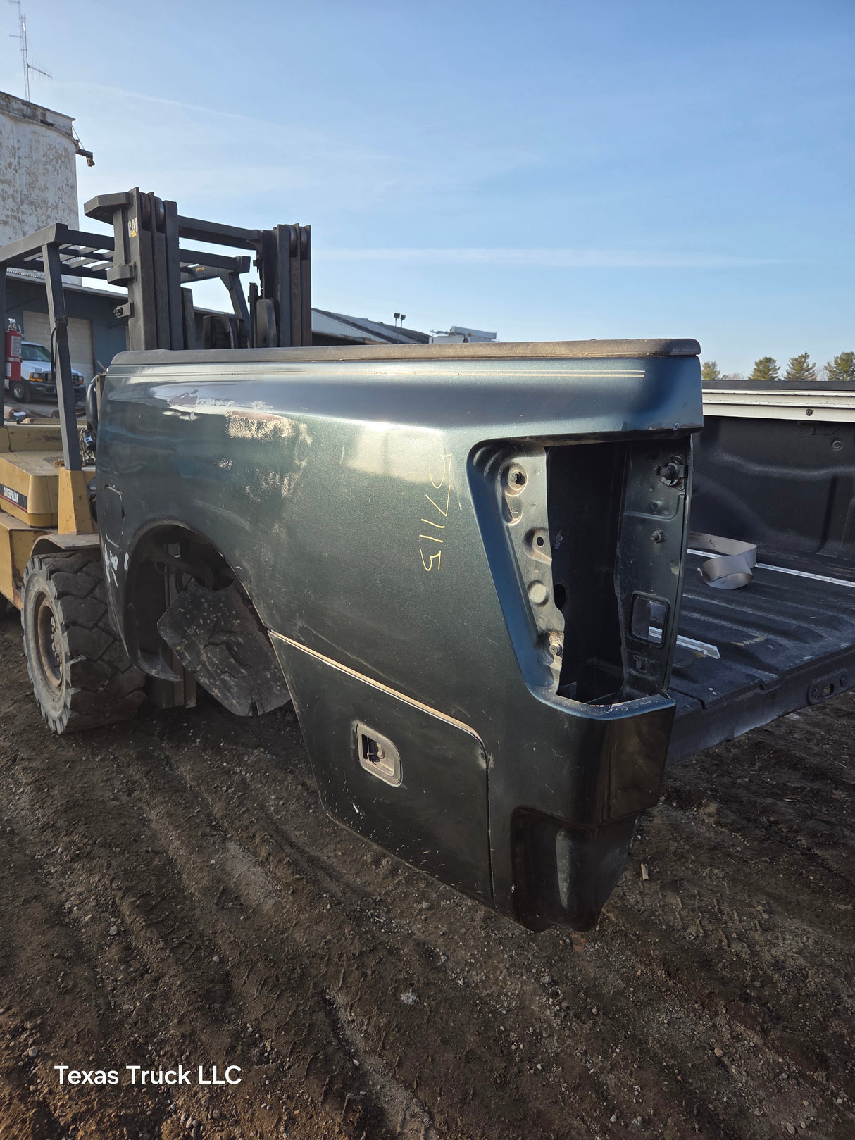 2004-2015 Nissan Titan Crew Cab 5' 6" Short Bed