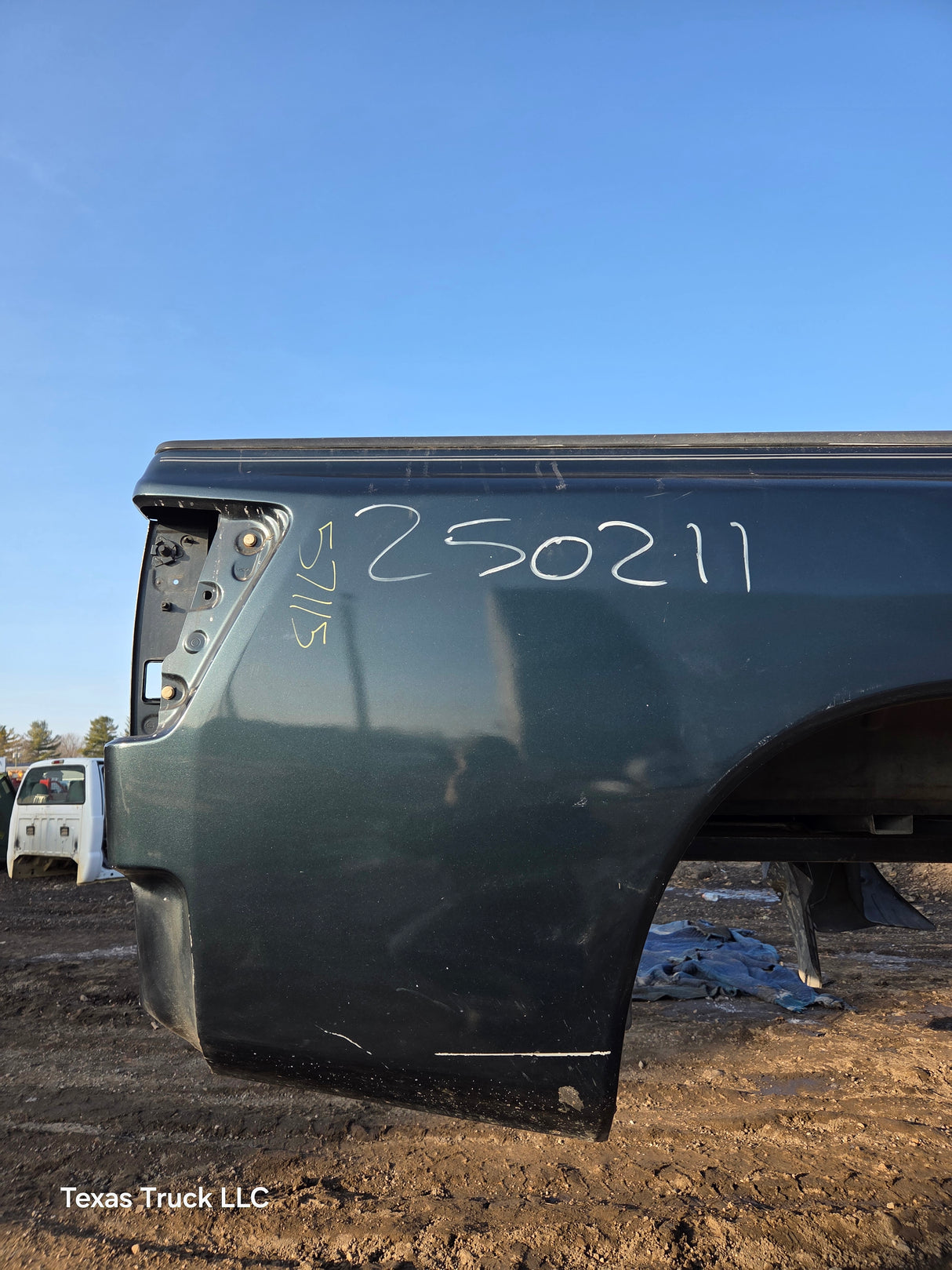2004-2015 Nissan Titan Crew Cab 5' 6" Short Bed