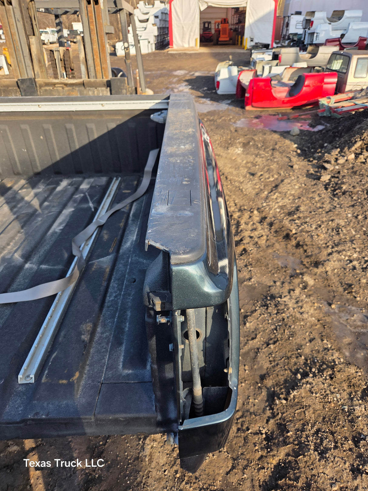 2004-2015 Nissan Titan Crew Cab 5' 6" Short Bed