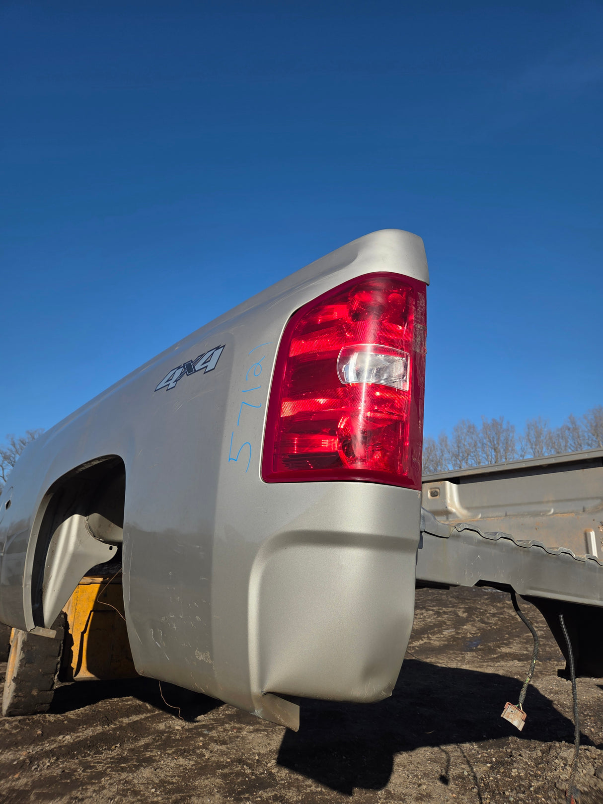 2007-2013 Chevrolet Silverado 1500 2500 3500 HD 8' Long Truck Bed