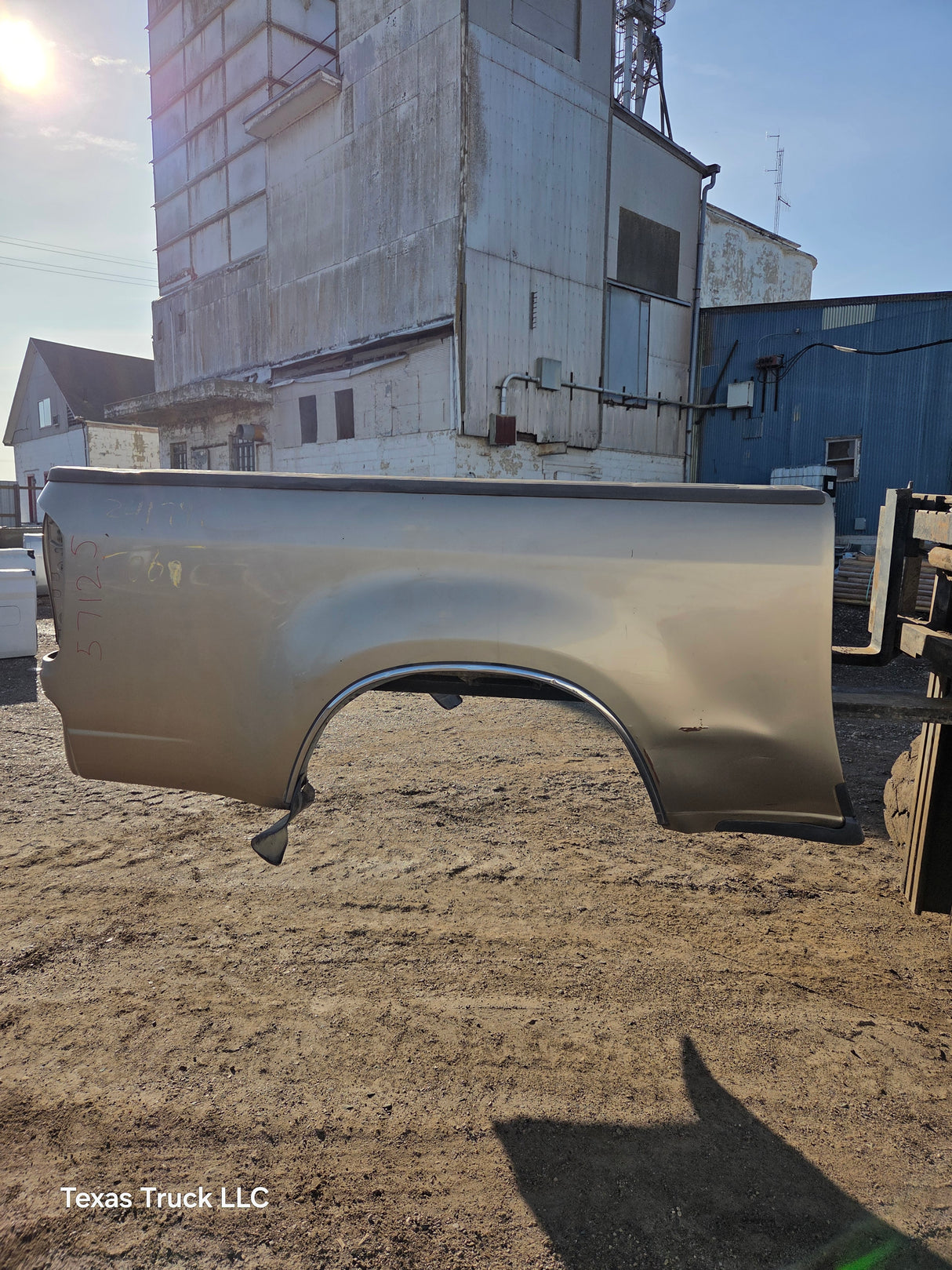 1999-2006 Toyota Tundra Short Bed 6.5' Truck Bed