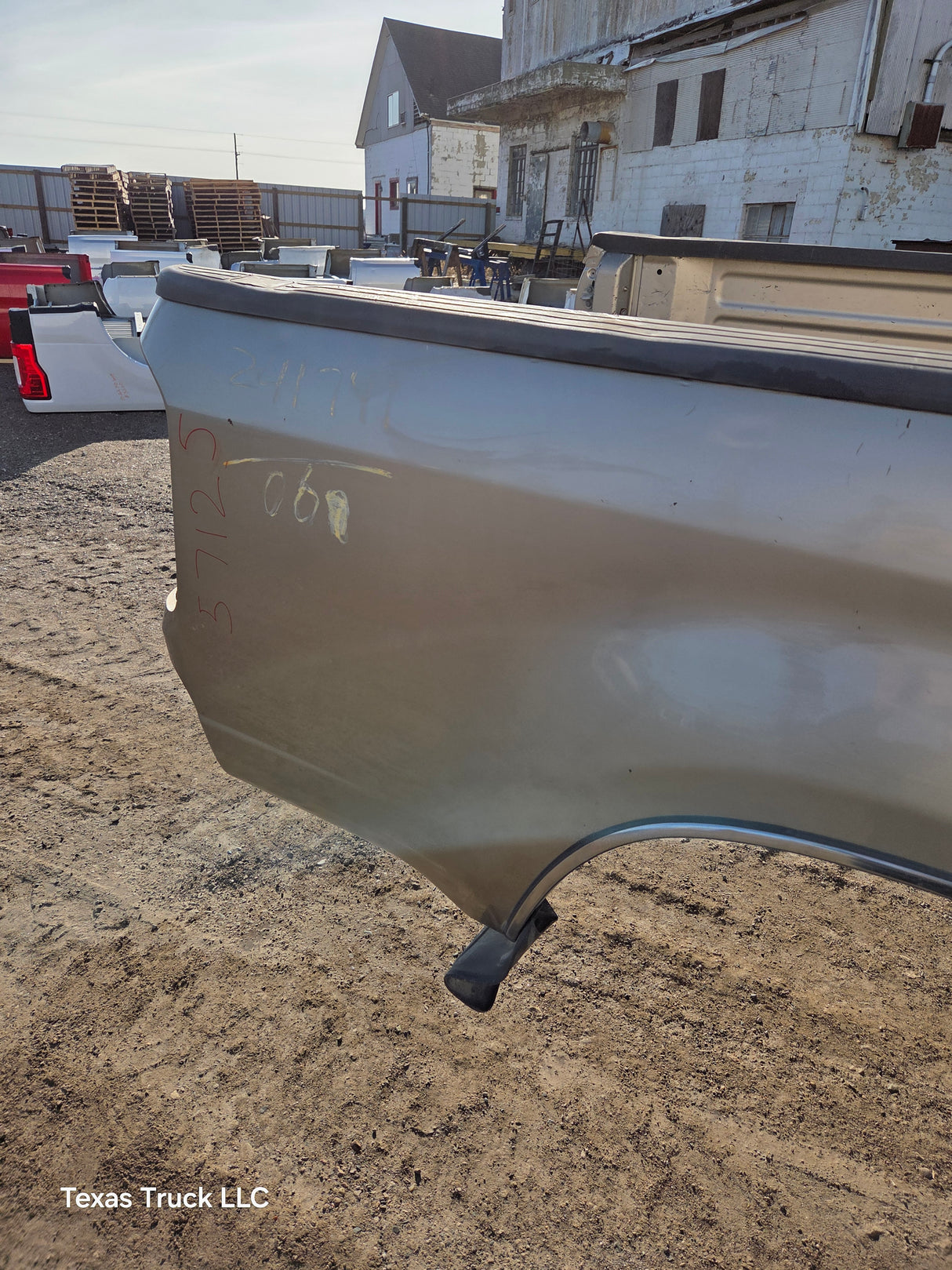 1999-2006 Toyota Tundra Short Bed 6.5' Truck Bed