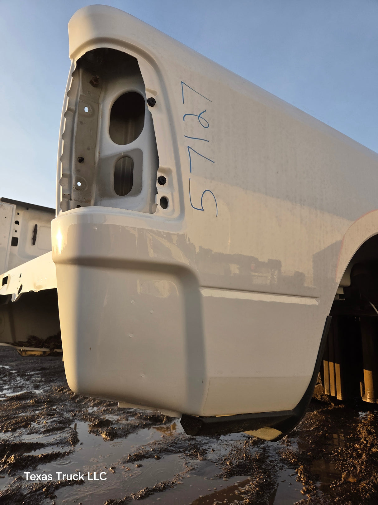 2019-2025 Dodge Ram 2500 3500 5th Gen 8' Long Truck Bed - White