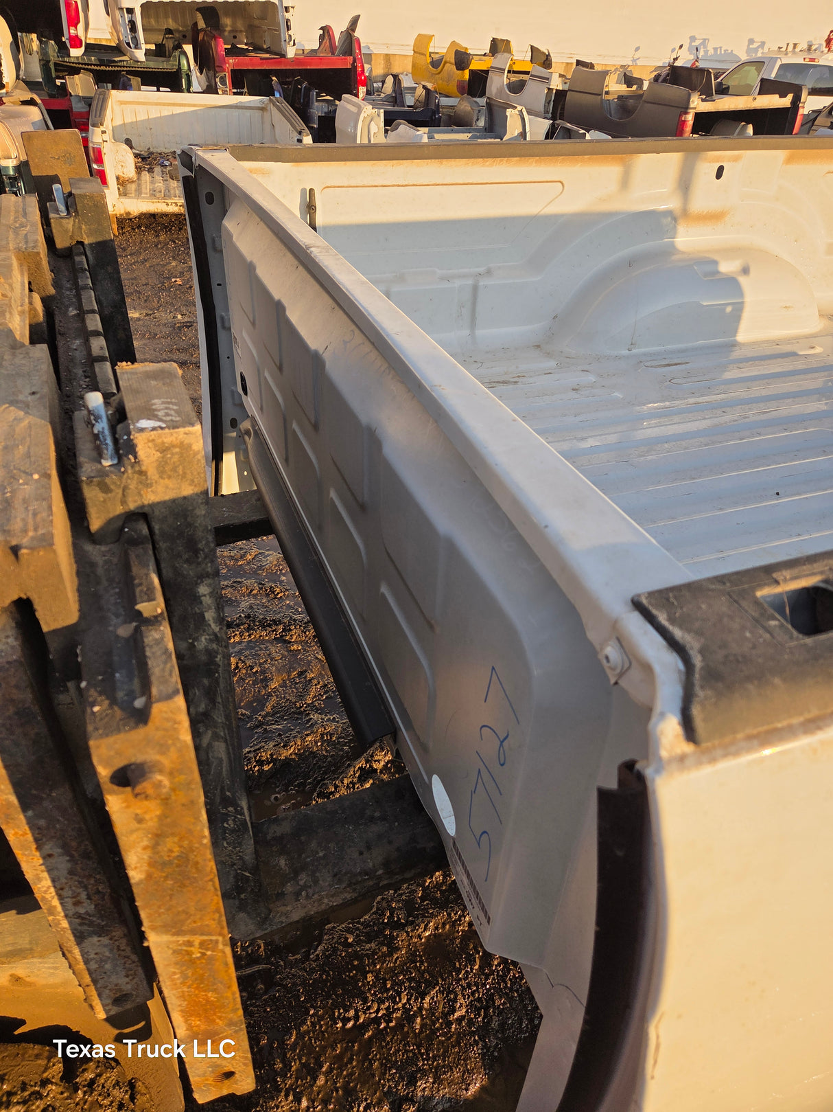 2019-2025 Dodge Ram 2500 3500 5th Gen 8' Long Truck Bed - White