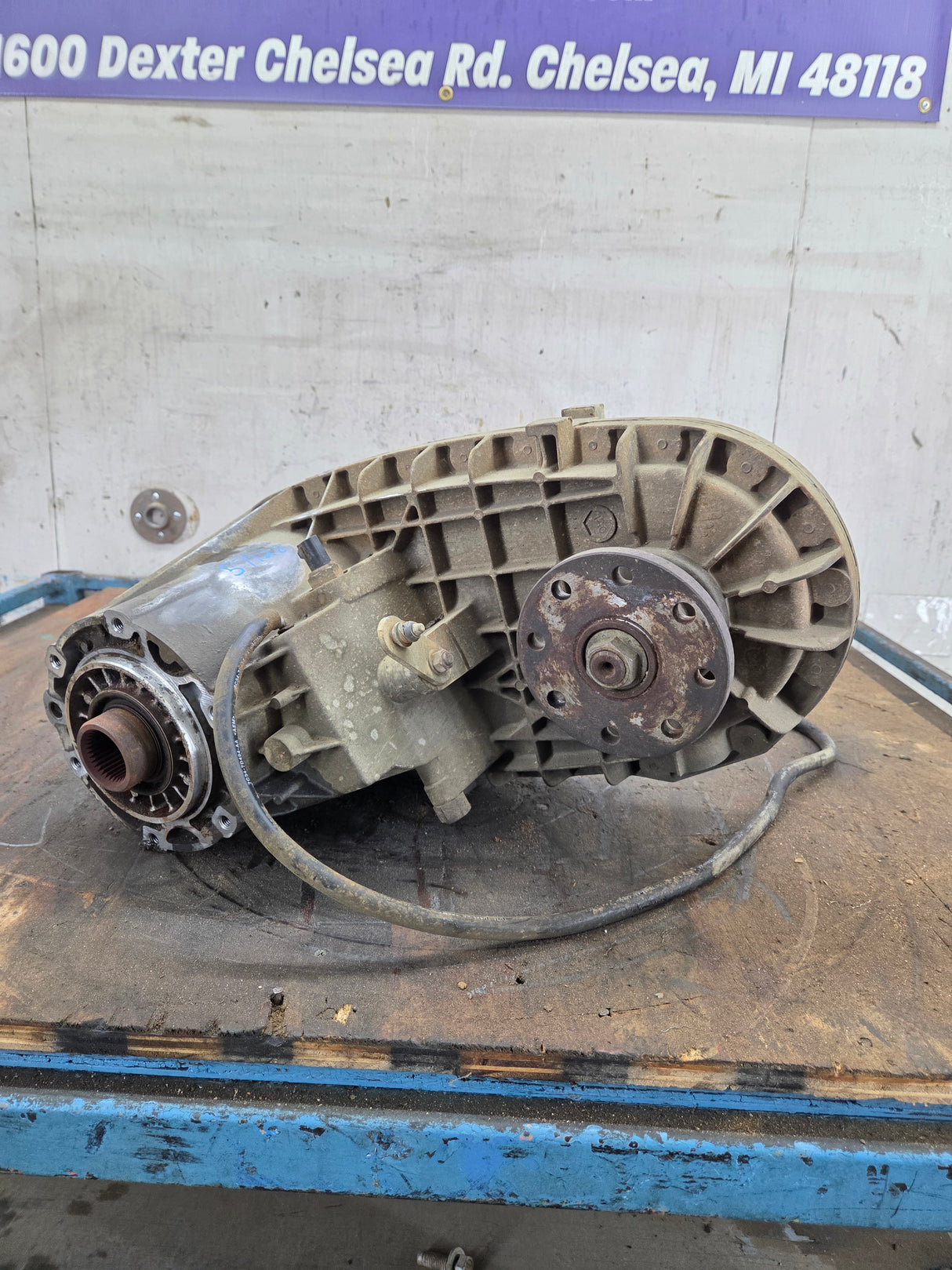 2003-2010 Ford Pickup F250 F350 F450 F550 Super Duty Manual Shift Transfer Case 6.0L 6.4l Power Stroke, 6.8L v10 triton, 5.4L v8 5r110 7C34 7A195 BE
