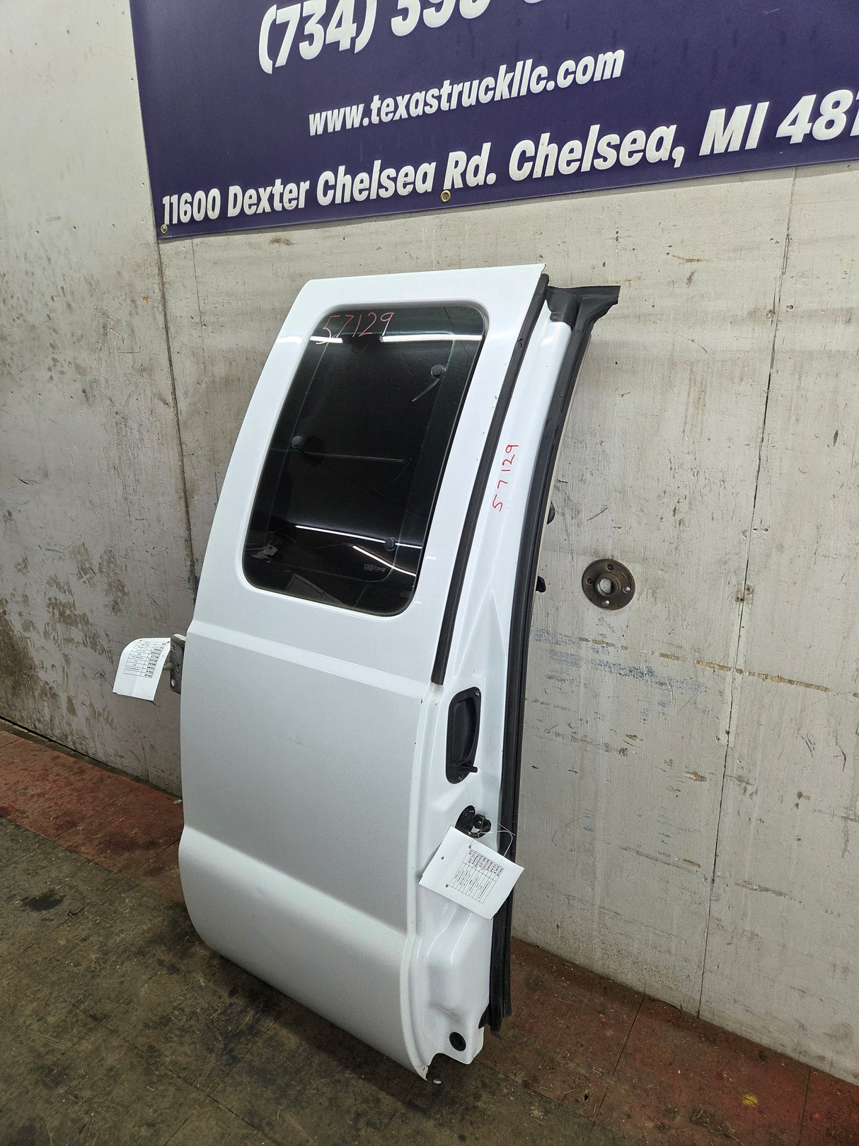 2008-2016 Ford Super Duty F250 F350 F450 F550 RH Extended Cab Passenger Side Rear Door