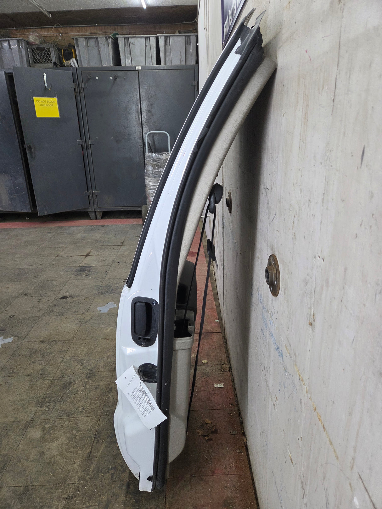 2008-2016 Ford Super Duty F250 F350 F450 F550 RH Extended Cab Passenger Side Rear Door