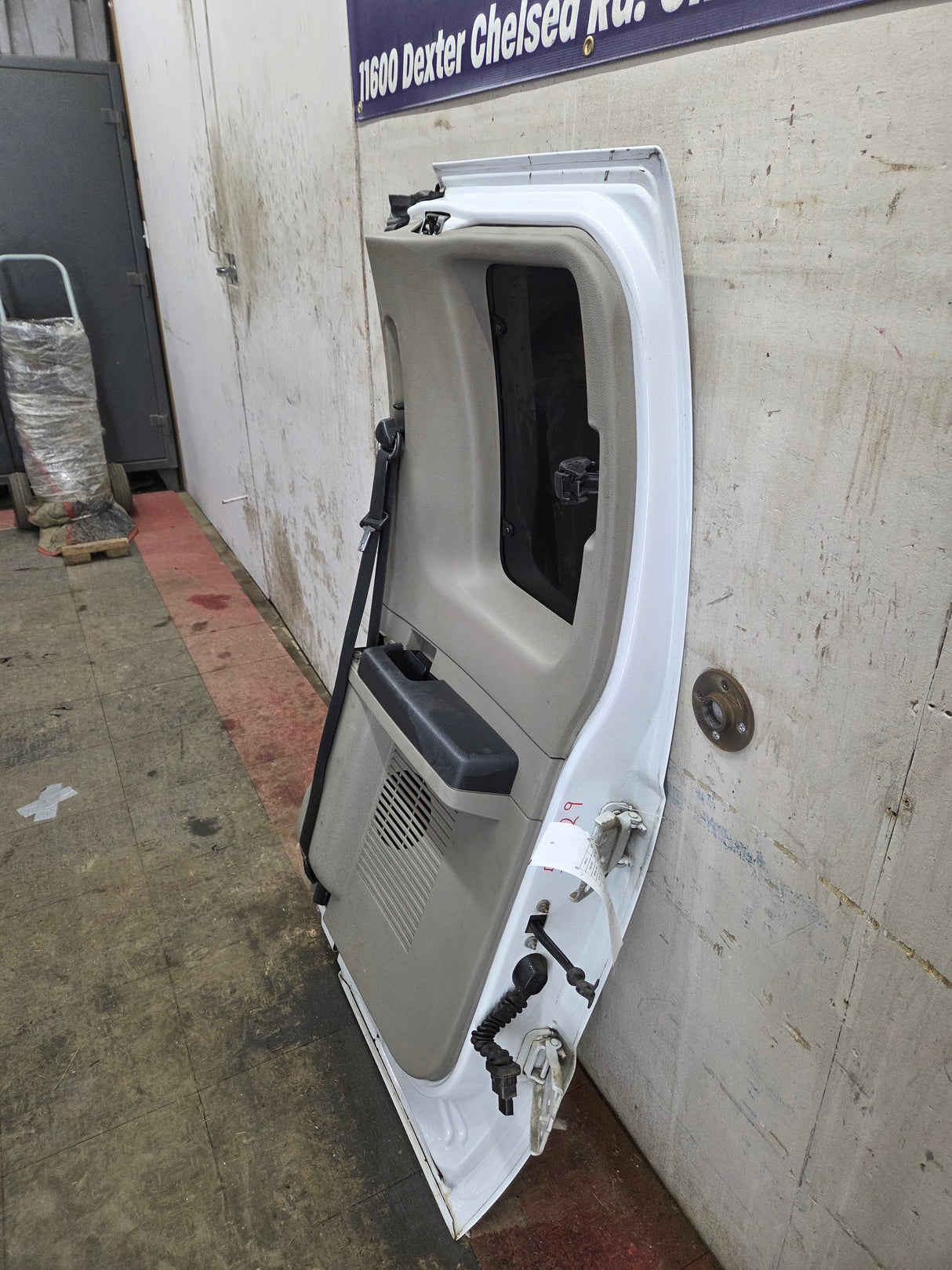 2008-2016 Ford Super Duty F250 F350 F450 F550 RH Extended Cab Passenger Side Rear Door