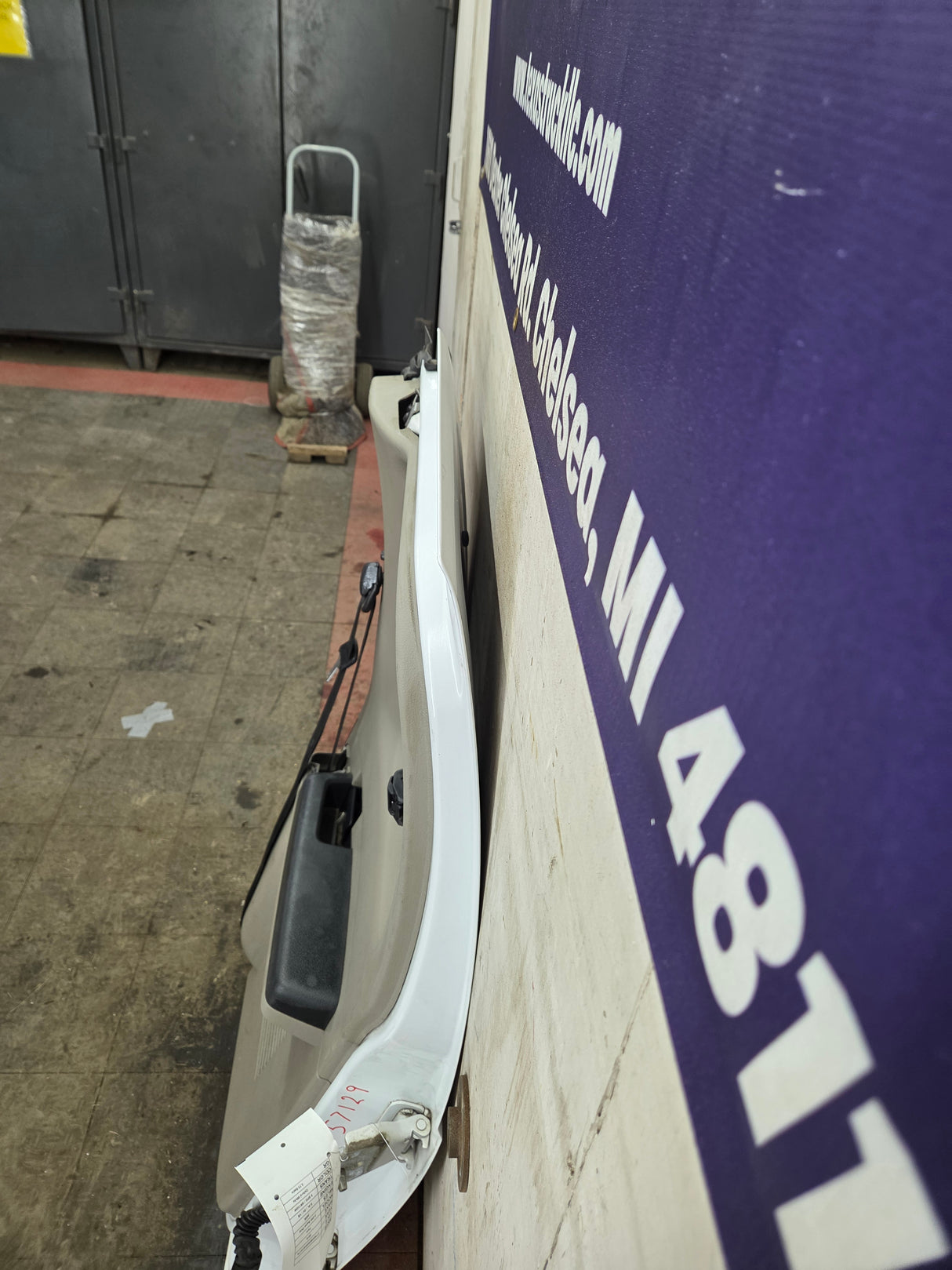 2008-2016 Ford Super Duty F250 F350 F450 F550 RH Extended Cab Passenger Side Rear Door