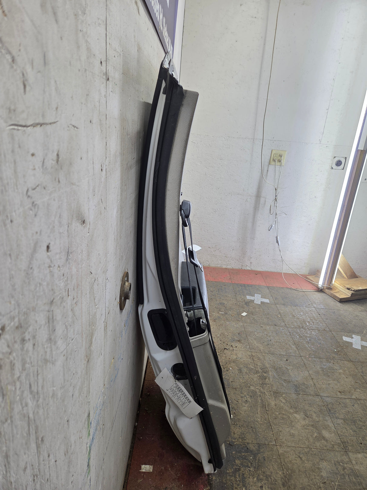 2008-2016 Ford Super Duty F250 F350 F450 F550 RH Extended Cab Passenger Side Rear Door