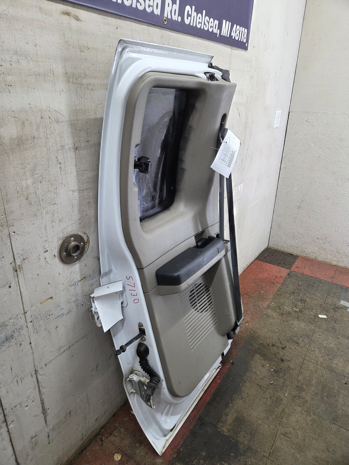 2008-2016 Ford Super Duty F250 F350 F450 F550 LH Extended Cab Driver Side Rear Door