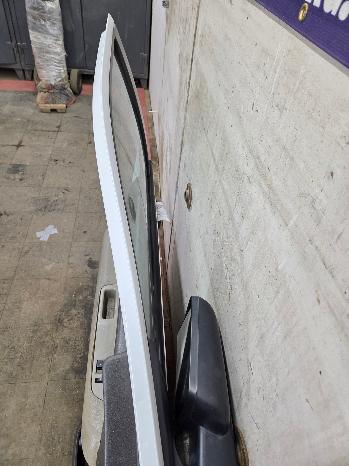 2009-2014 Ford F150 LH Driver Side Front Door