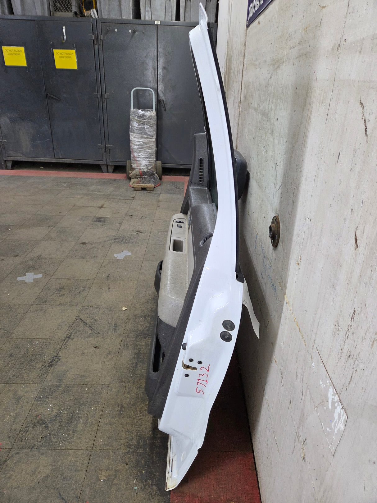 2009-2014 Ford F150 RH Passenger Side Front Door