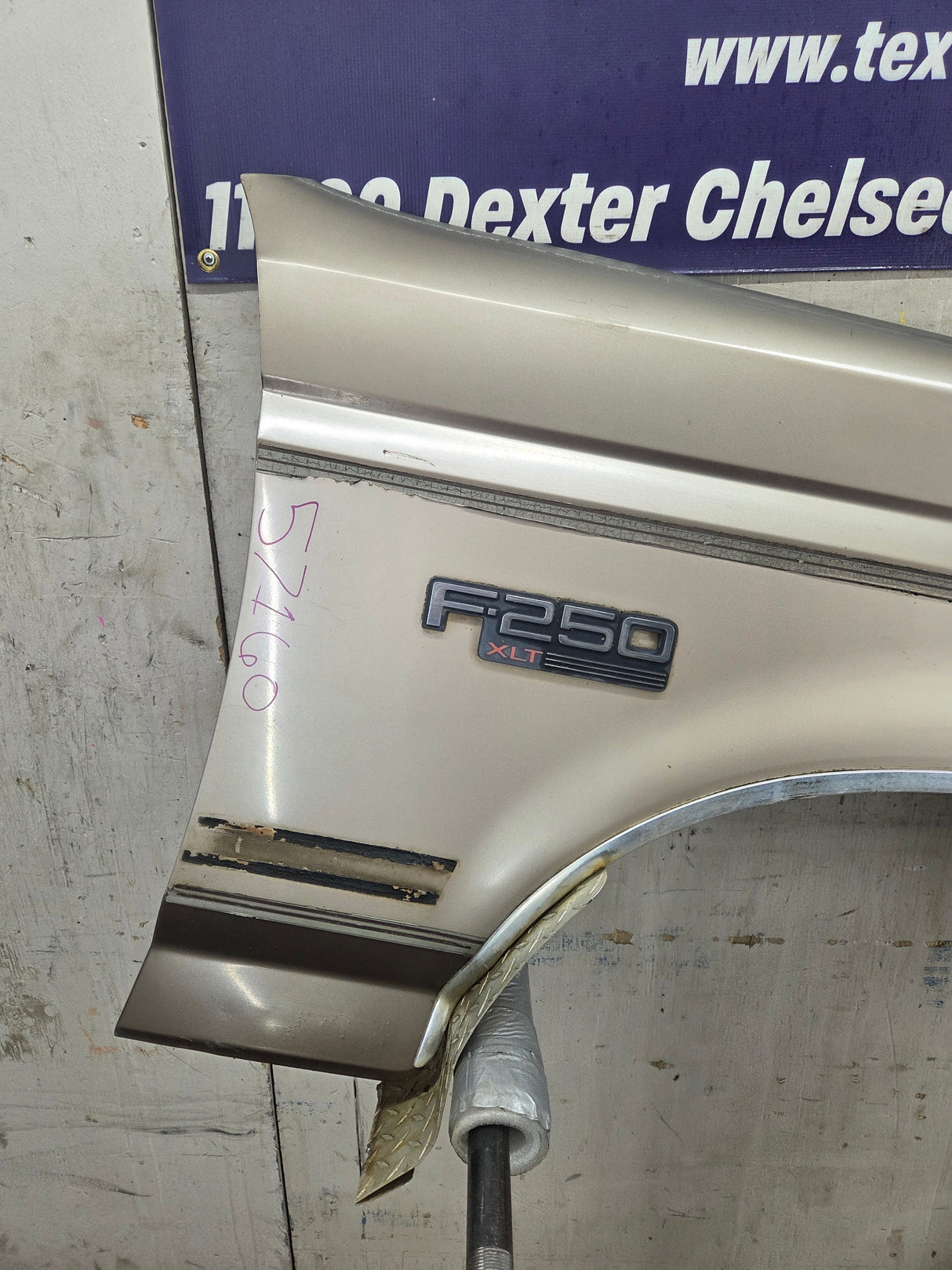 1992-1997 OBS Ford F Series F250 F350 F450 F550 PASSENGER SIDE RH FRONT FENDER