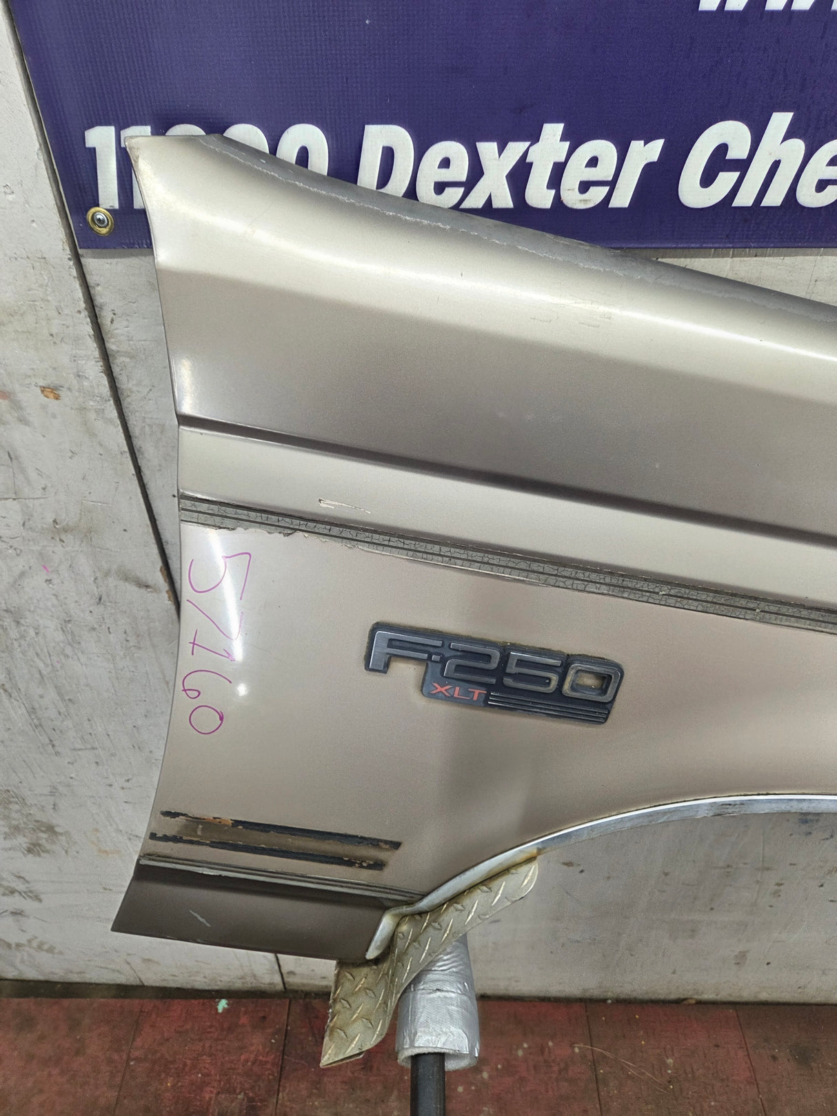 1992-1997 OBS Ford F Series F250 F350 F450 F550 PASSENGER SIDE RH FRONT FENDER