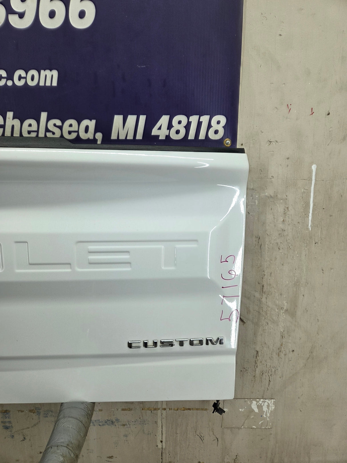 2019-2024 Chevrolet Silverado 1500 Tailgate 2020 2021 2022 2023