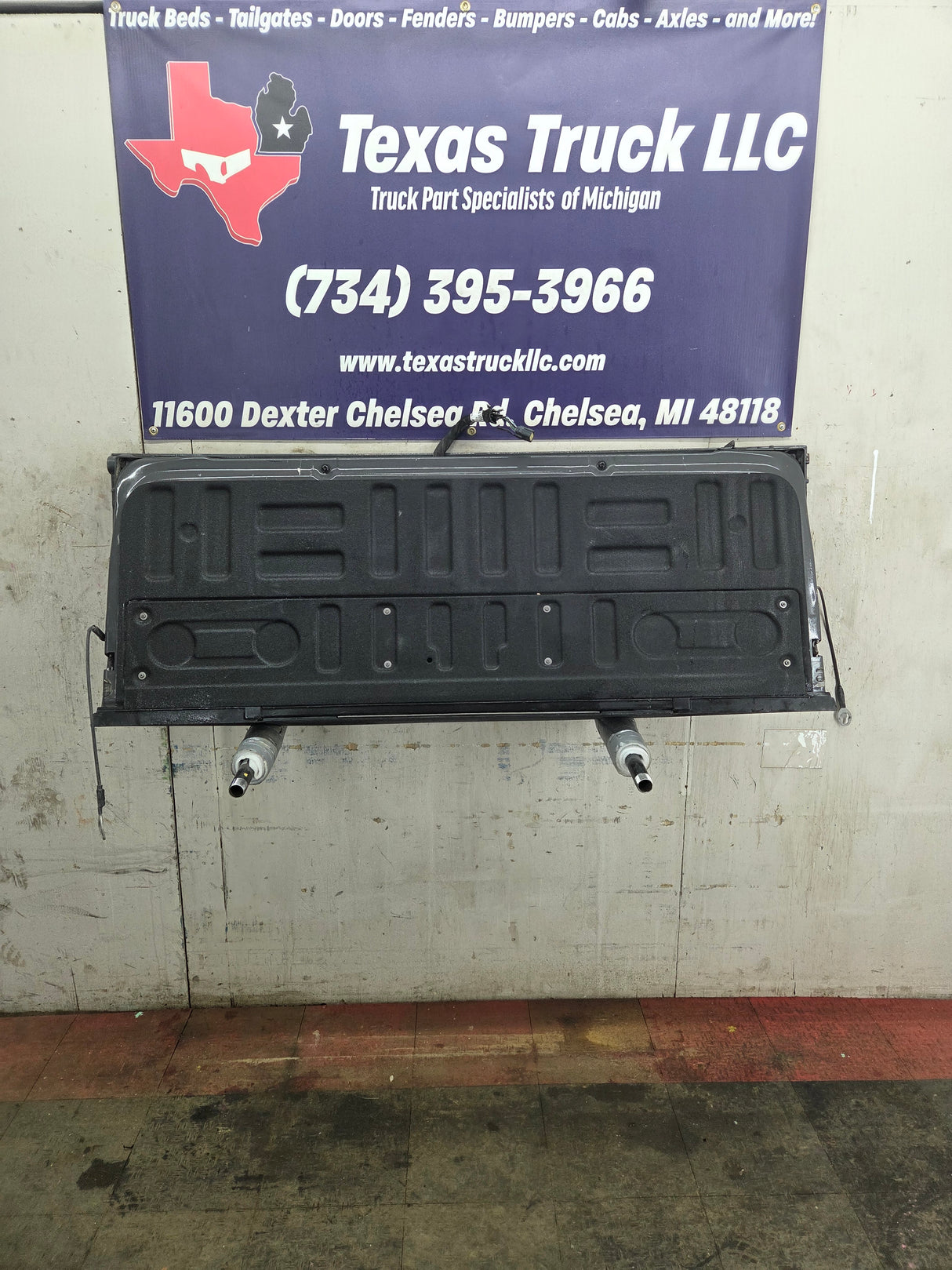 2018-2020 Ford Raptor F150 Tailgate W/Step