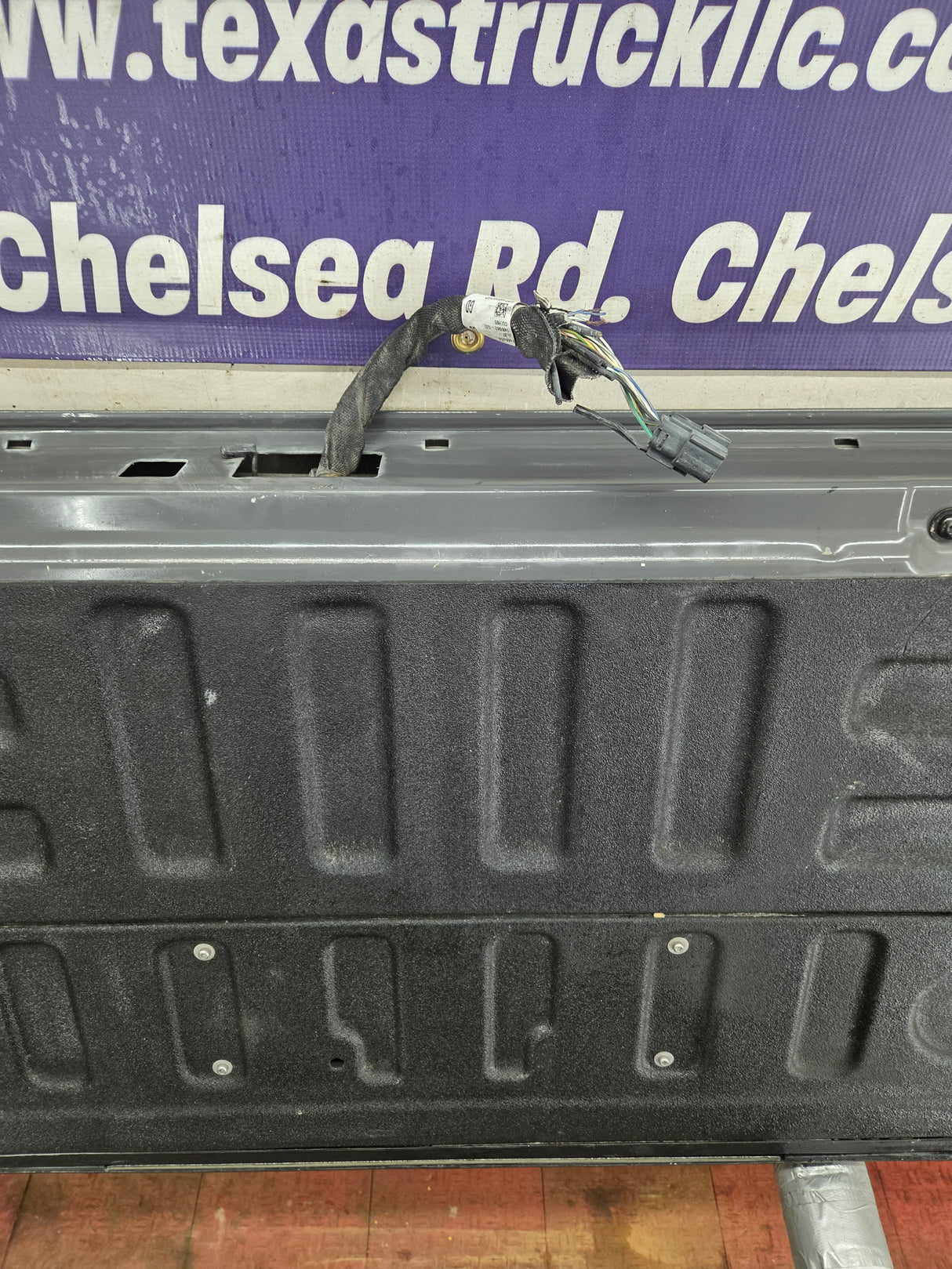 2018-2020 Ford Raptor F150 Tailgate W/Step