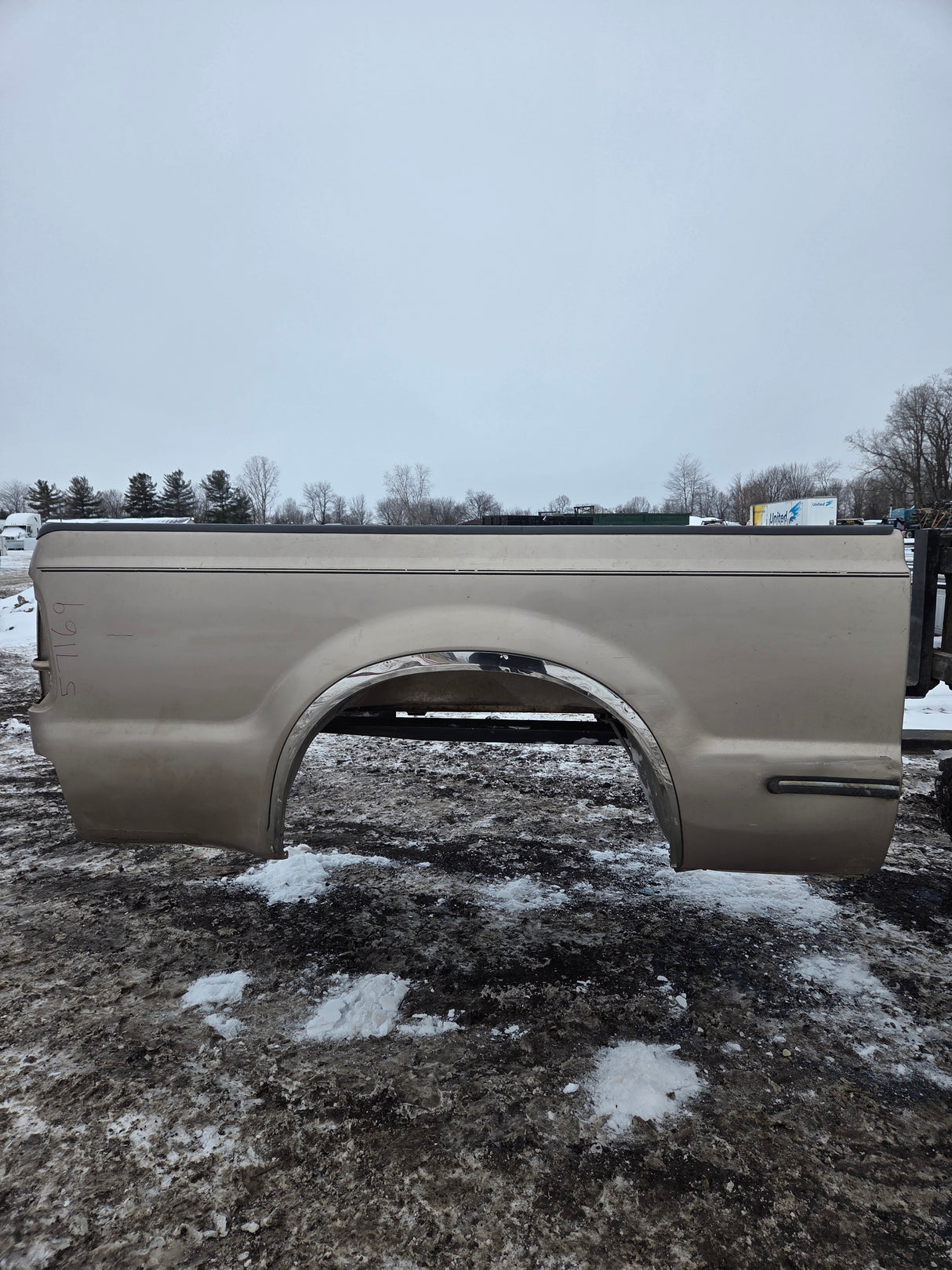 1999-2010 Ford Super Duty F250 F350 6' 9" Short Truck Bed