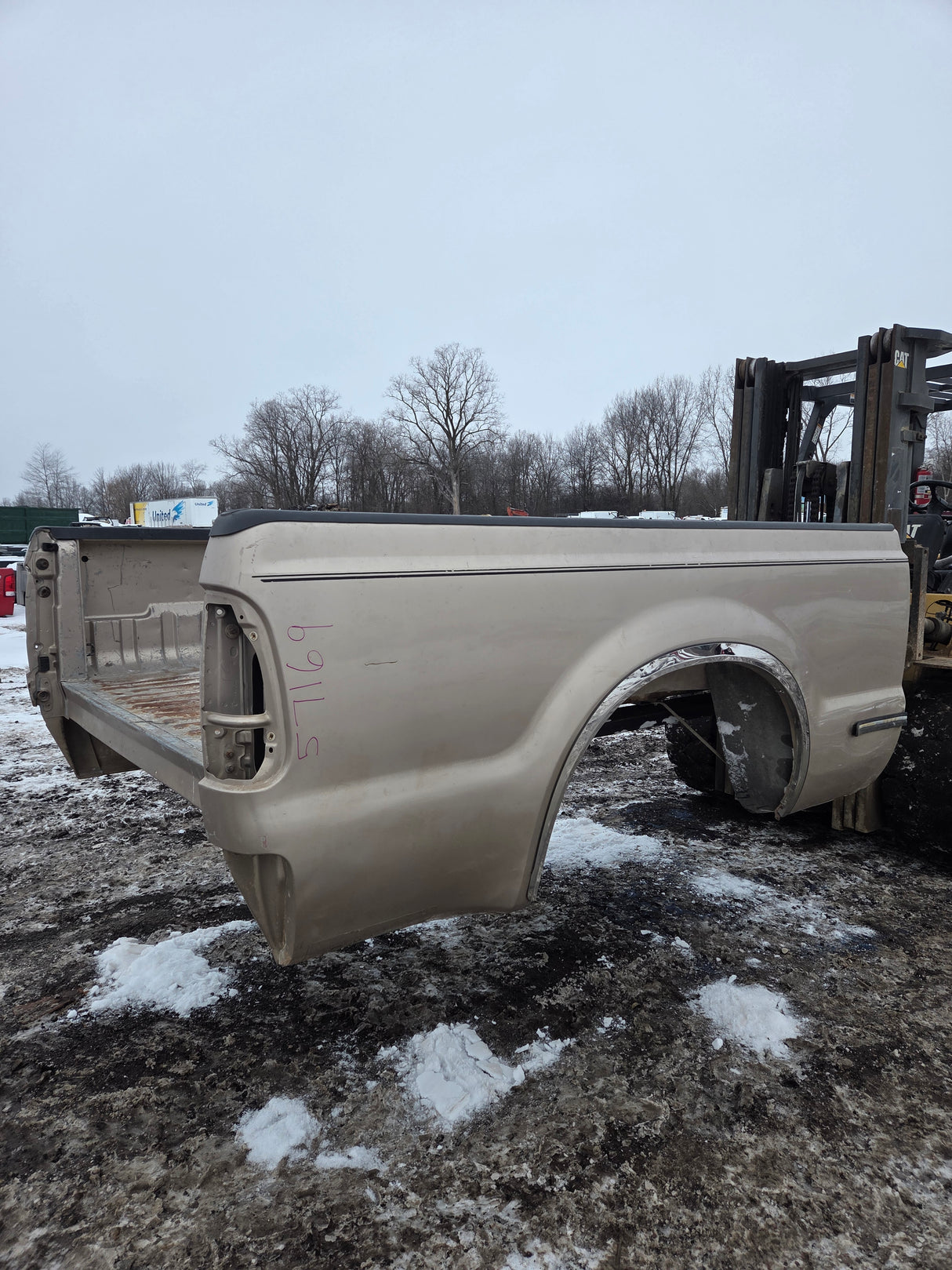 1999-2010 Ford Super Duty F250 F350 6' 9" Short Truck Bed