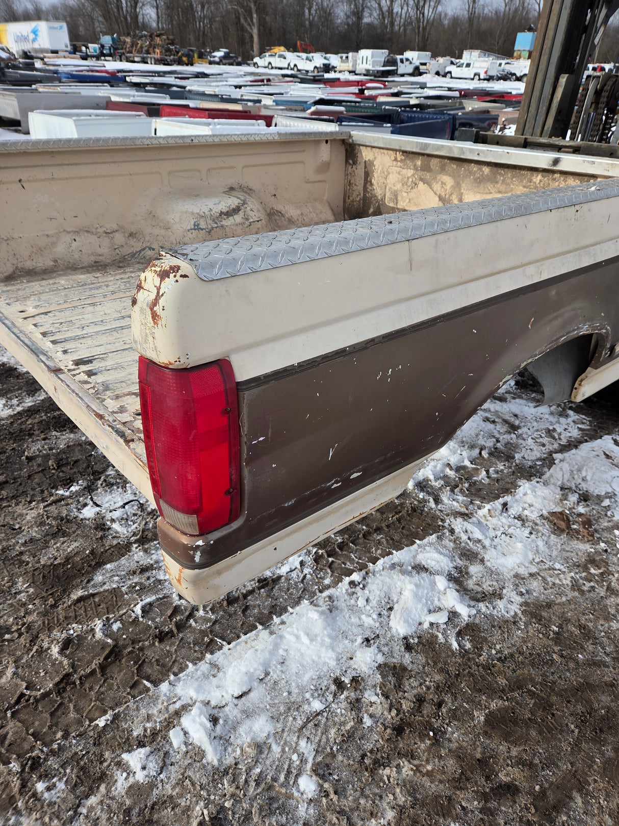1987-1997 Ford F150 F250 F350 OBS 6' 9" Short Truck Bed