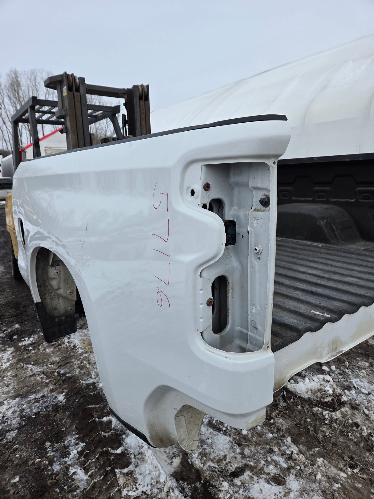 2019-2025 Chevrolet Silverado 1500 5'9" Short Truck Bed