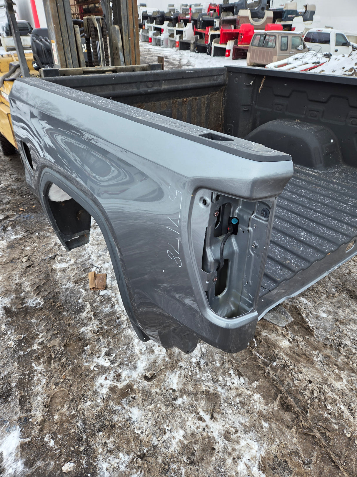 2019-2025 GMC Sierra 1500 5' 9" Short Truck Bed